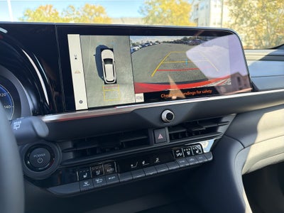 2026 Toyota Toyota Crown Signia Limited