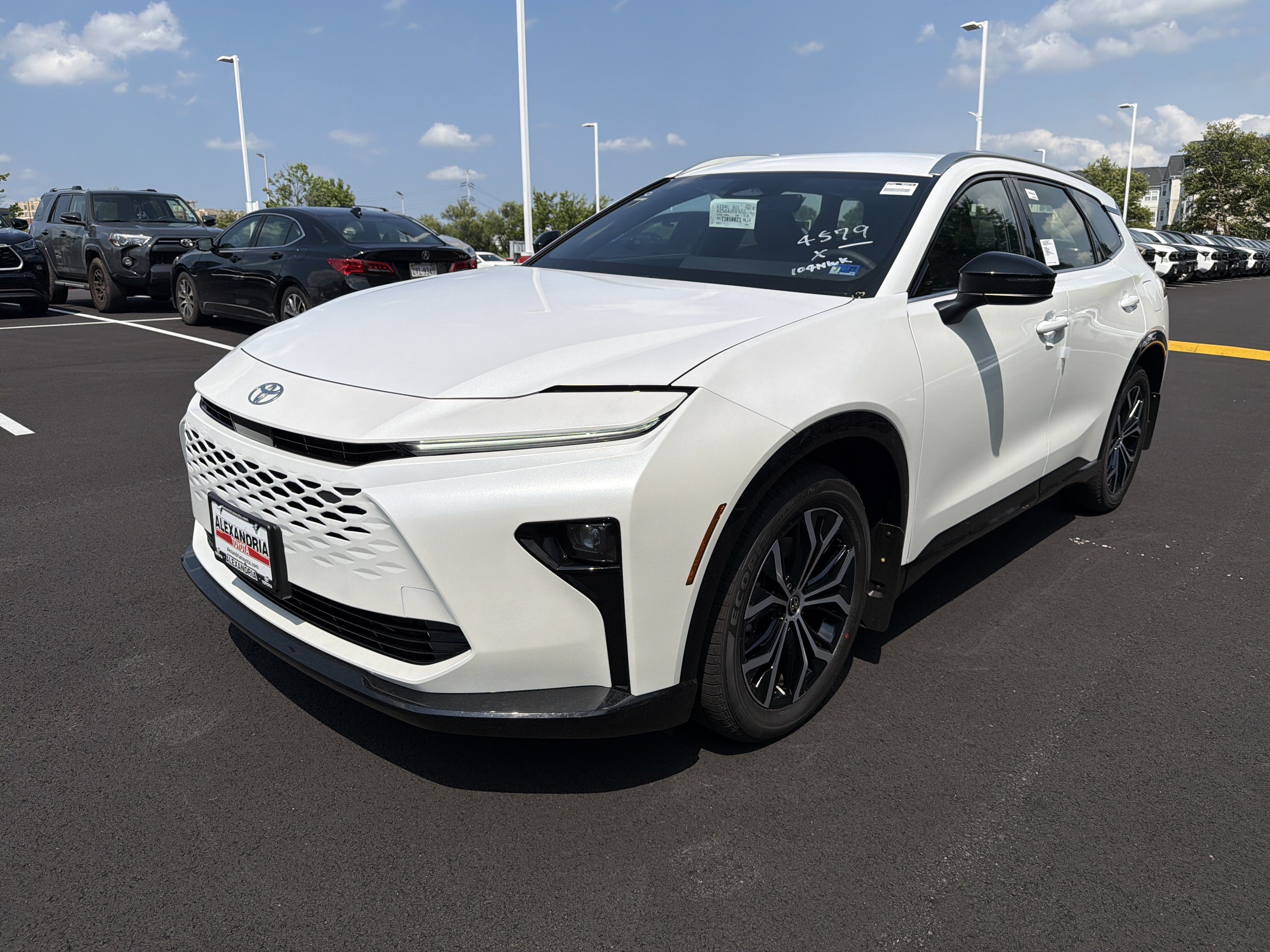 2026 Toyota Toyota Crown Signia XLE