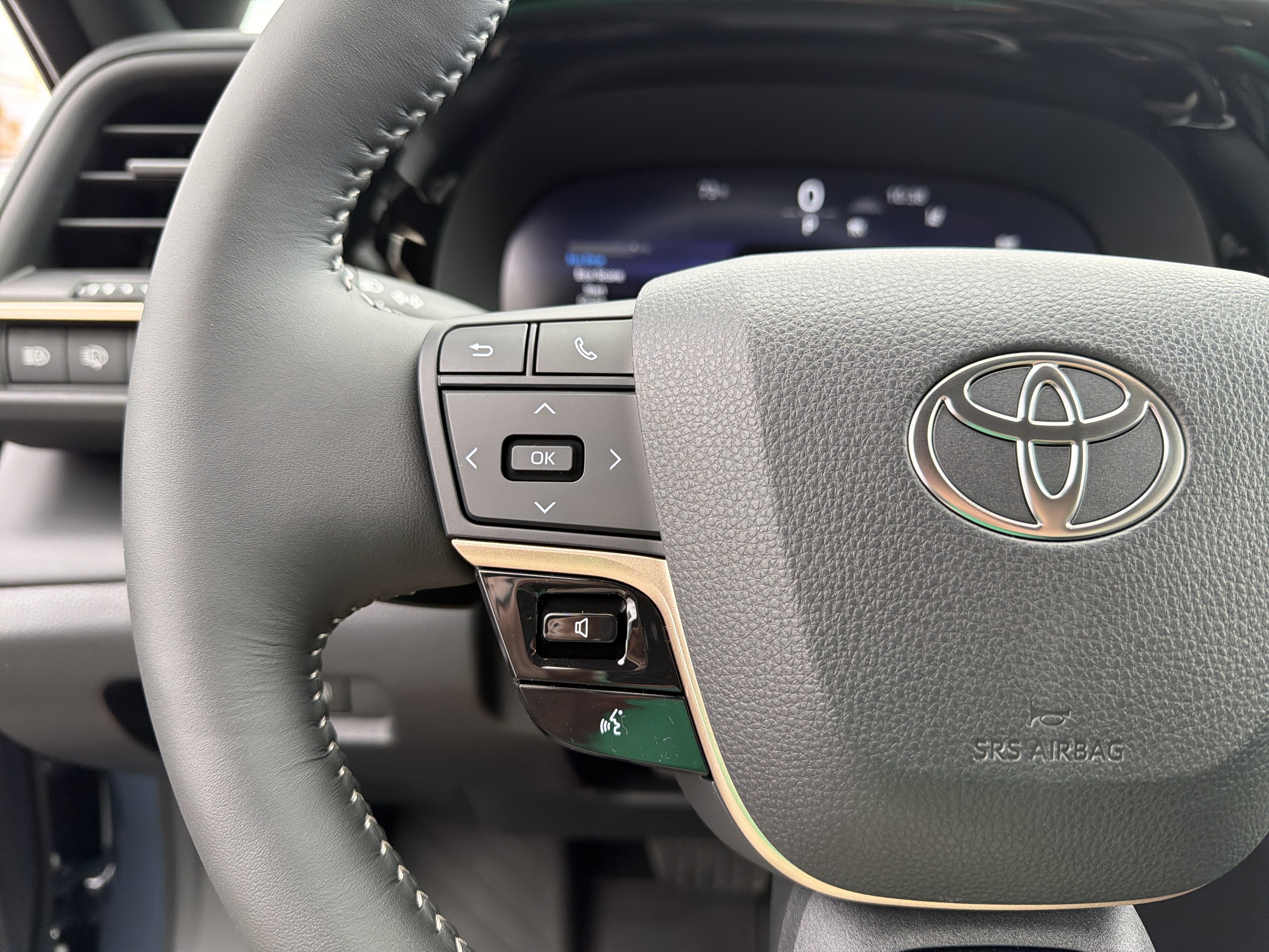 2026 Toyota Toyota Crown Signia Limited