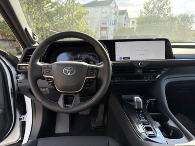 2026 Toyota Toyota Crown Signia Limited