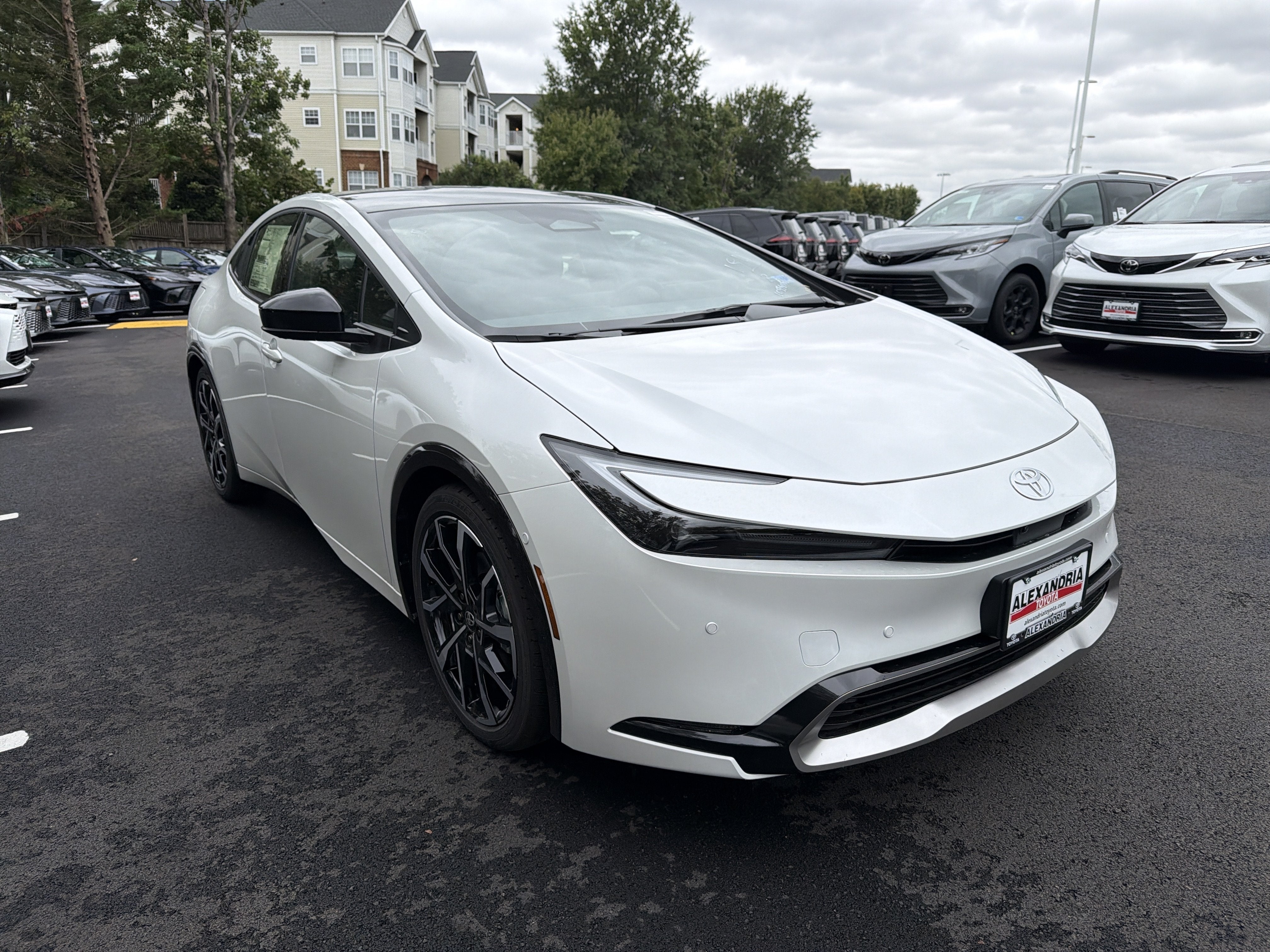 2027 Toyota Prius Plug-in Hybrid XSE Premium