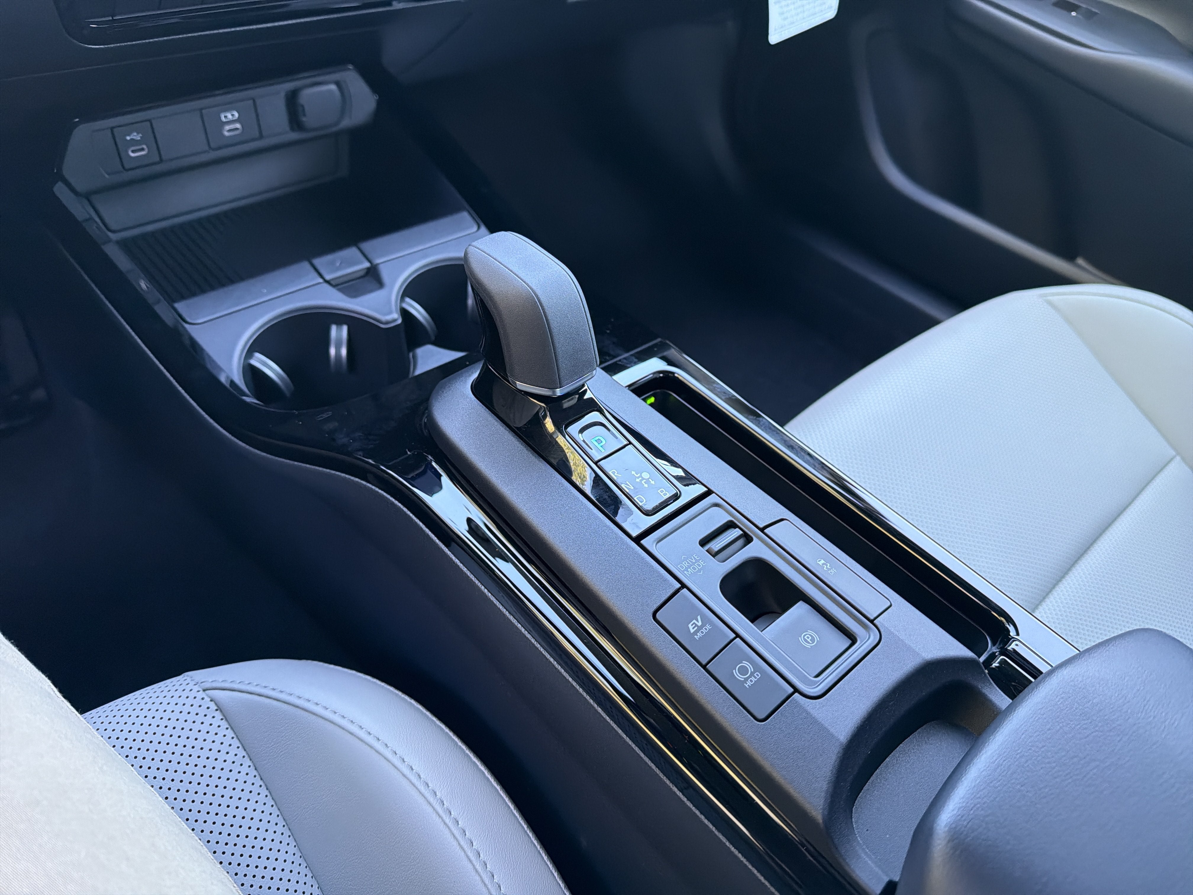 2027 Toyota Prius XLE AWD