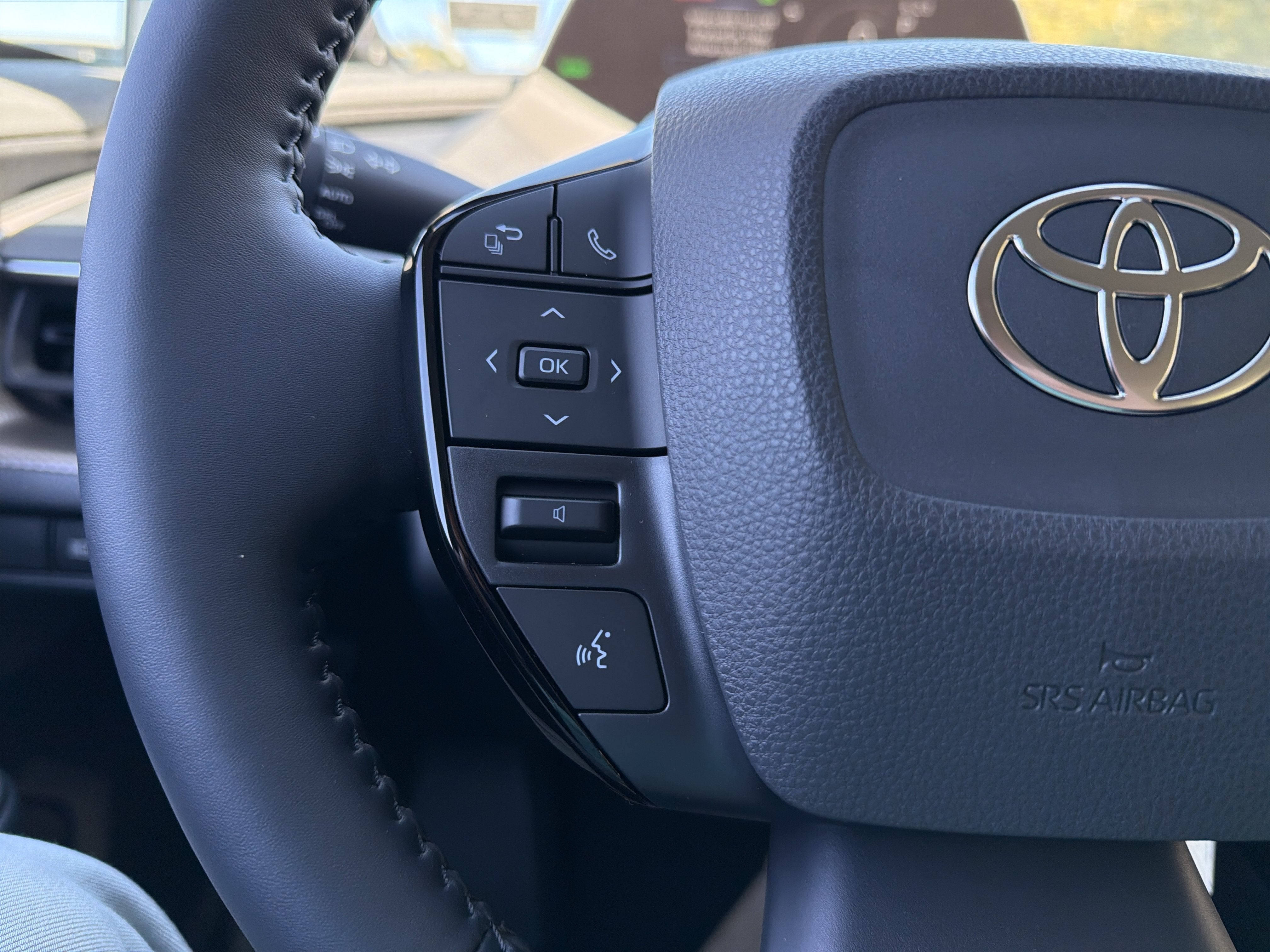 2027 Toyota Prius Limited AWD