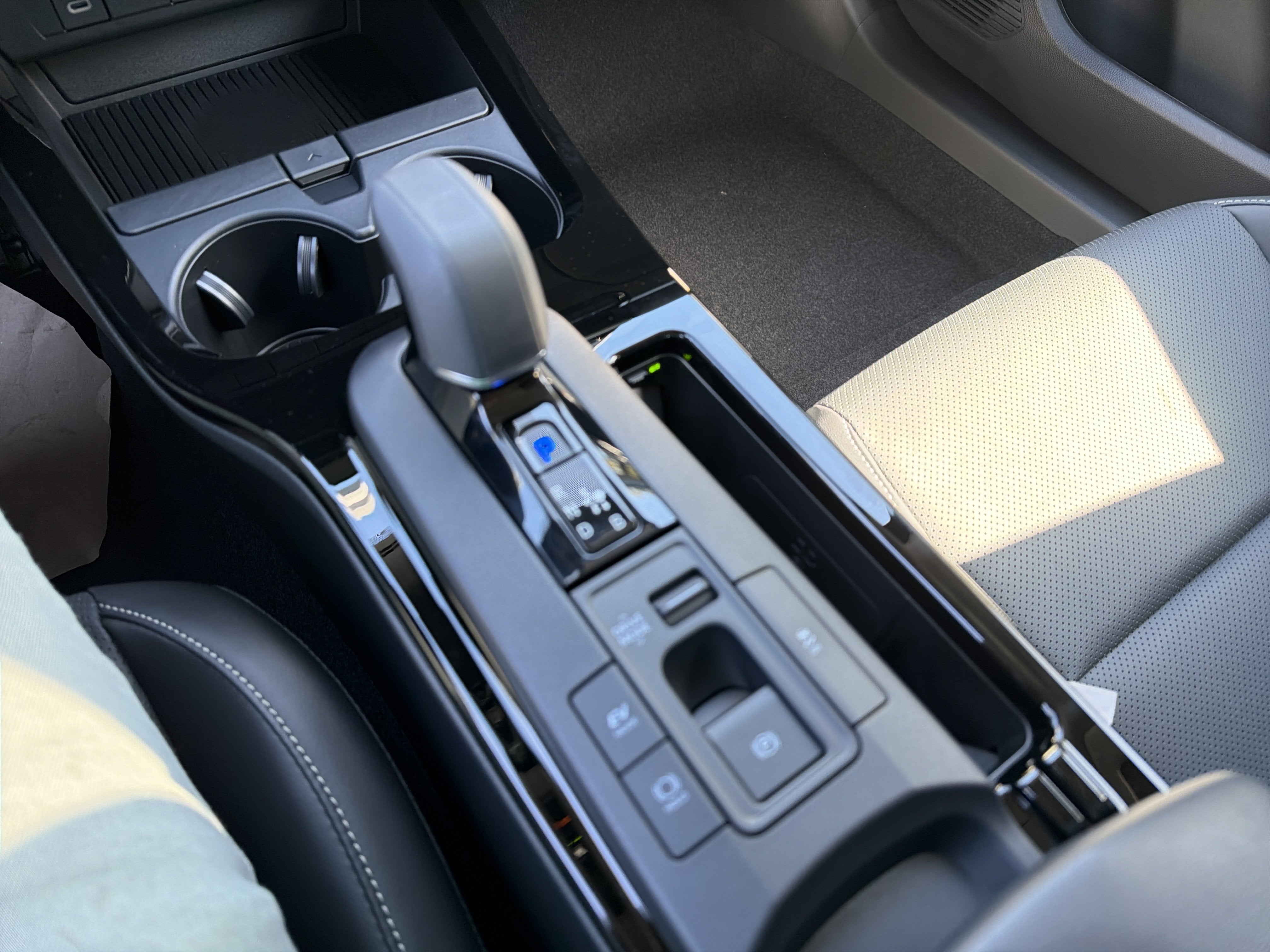 2027 Toyota Prius Limited AWD