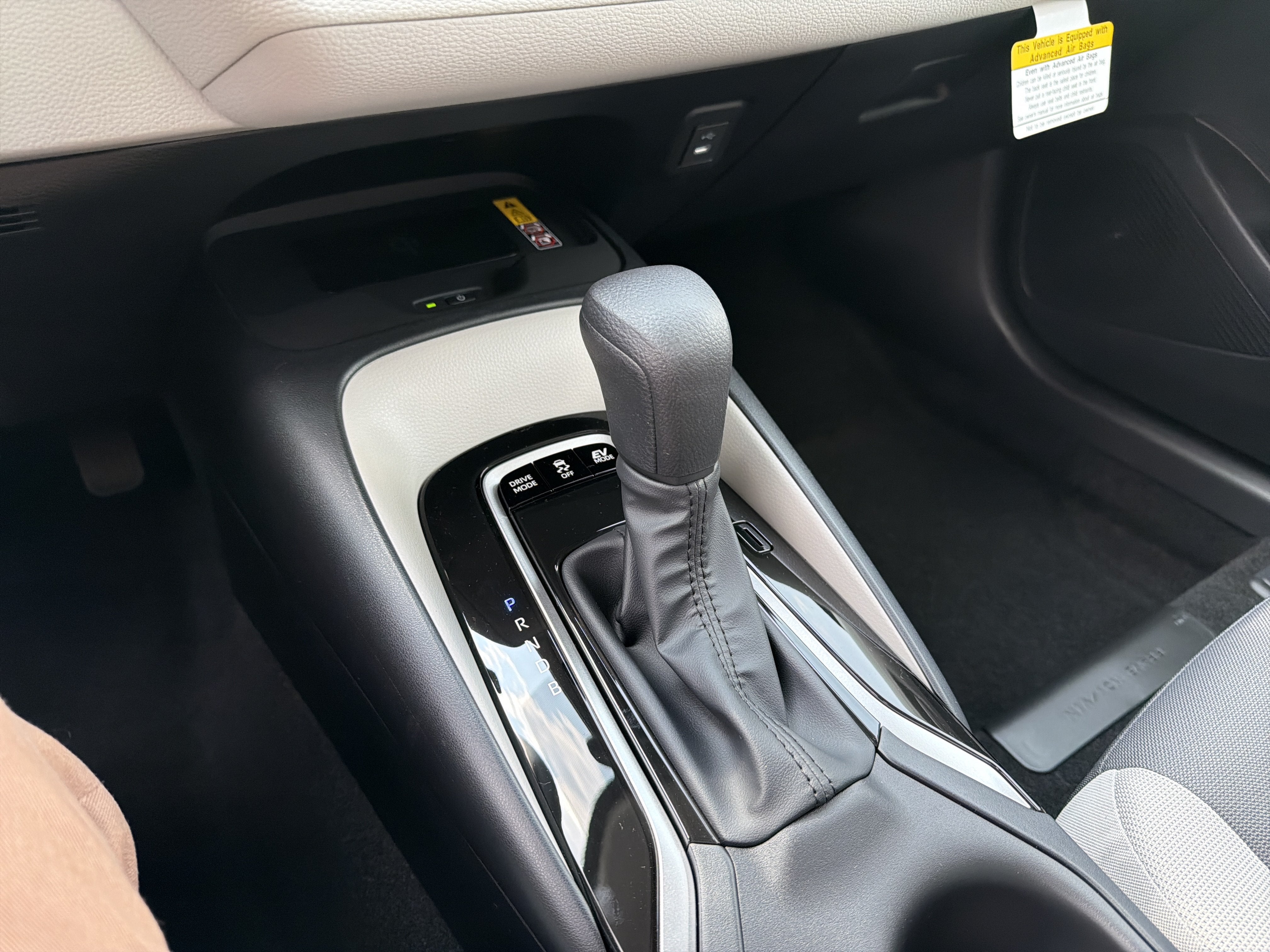 2026 Toyota Corolla Hybrid LE AWD