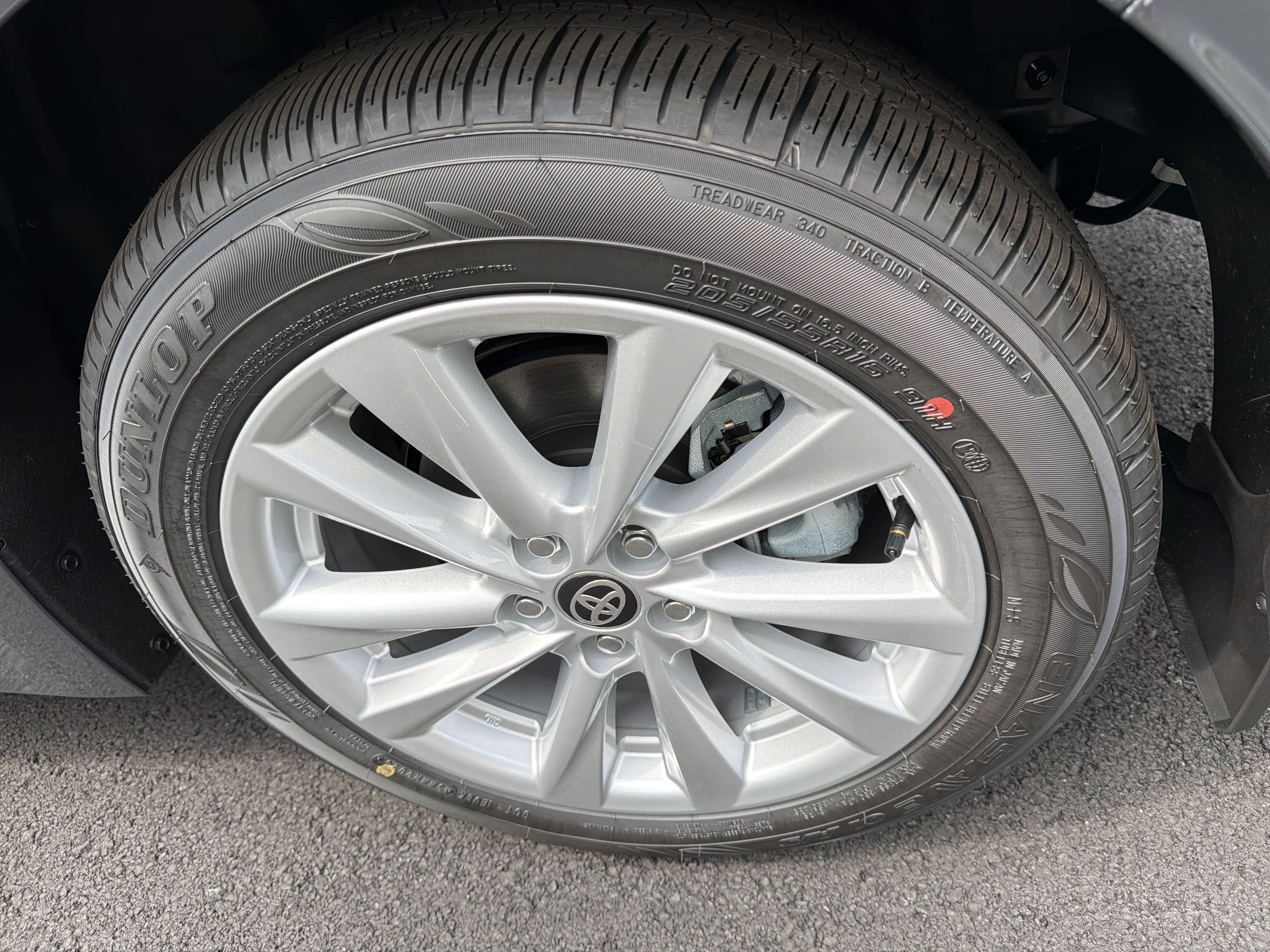 2026 Toyota Corolla Hybrid LE AWD