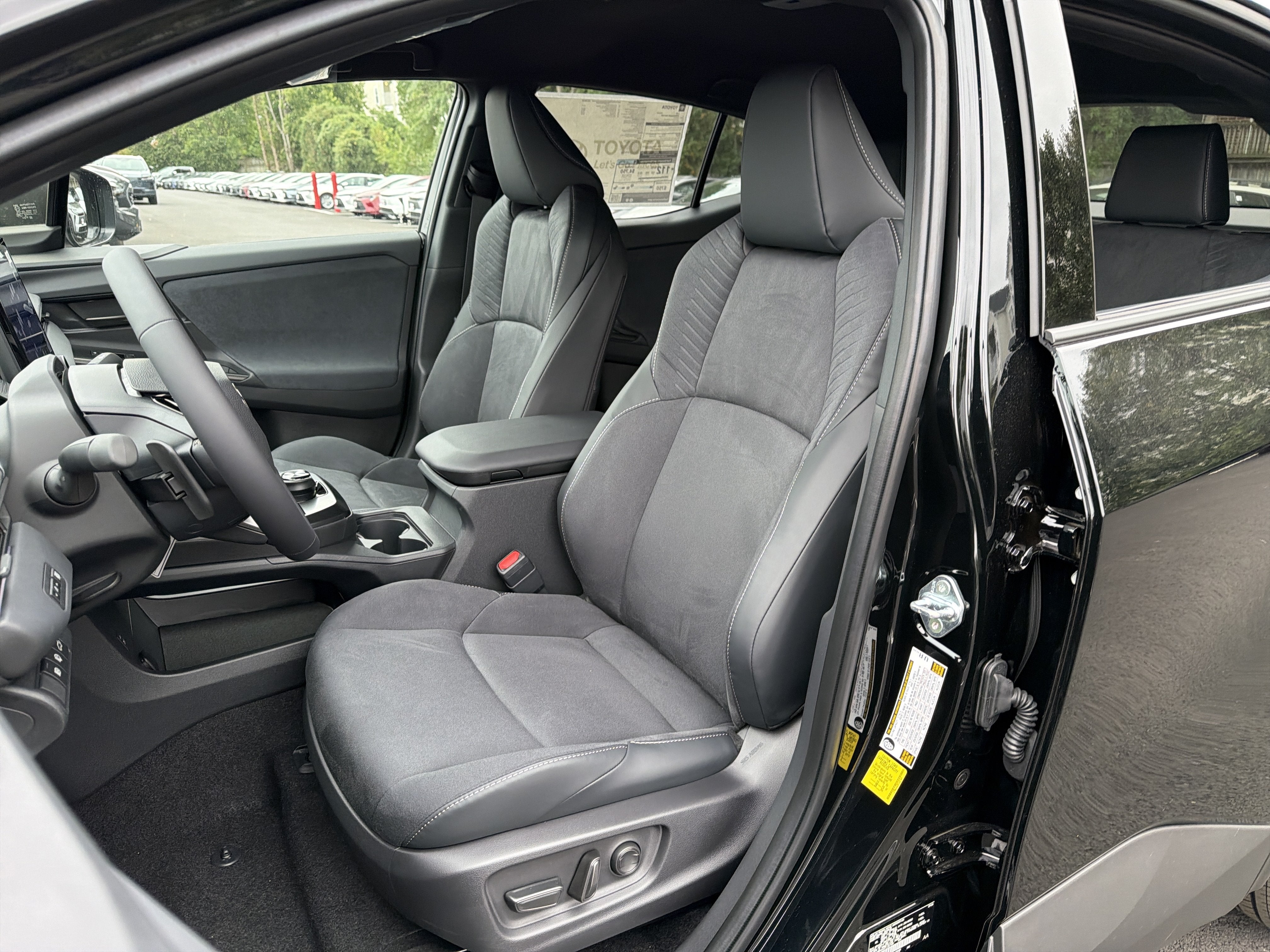 2026 Toyota C-HR XSE