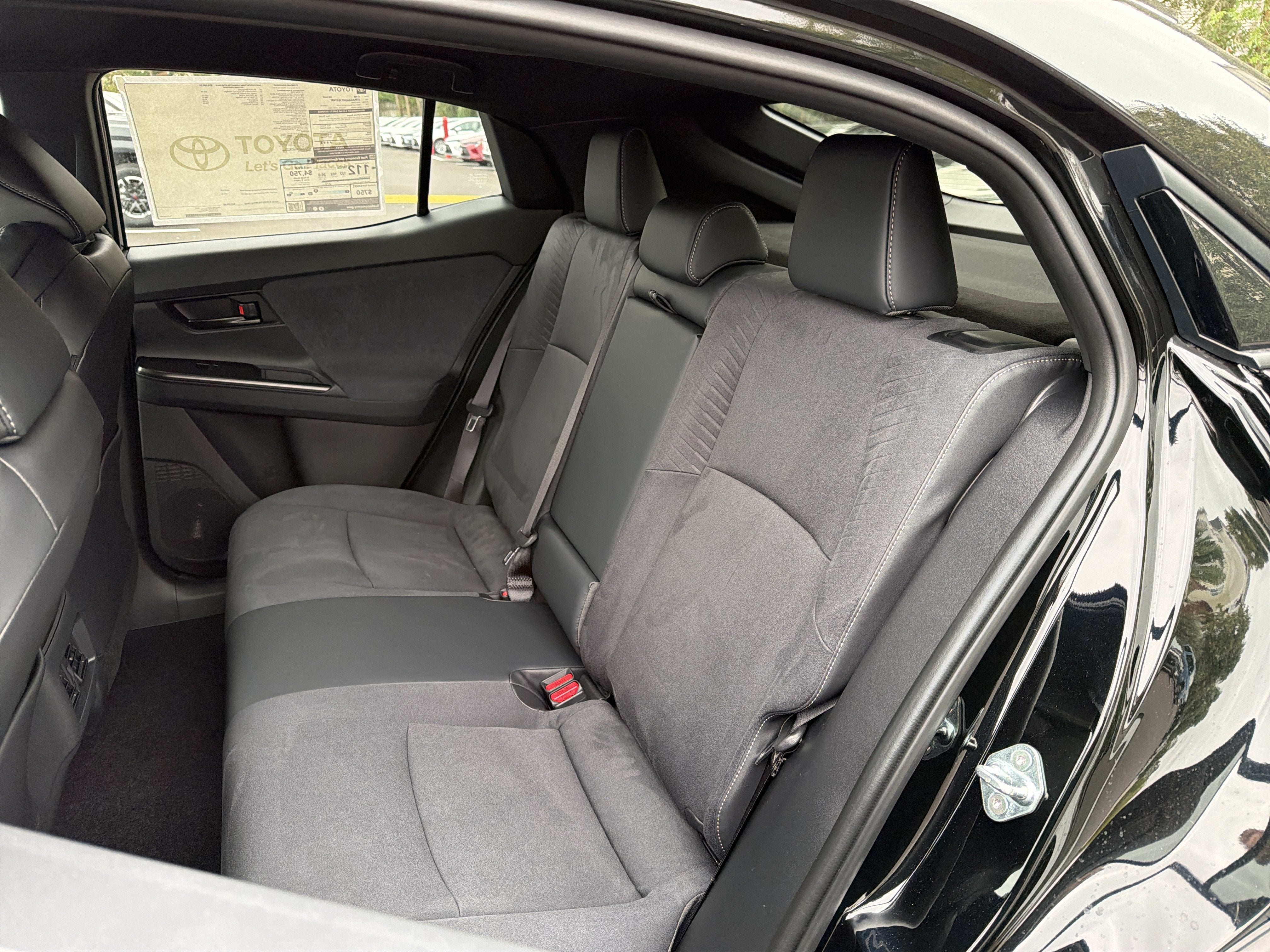 2026 Toyota C-HR XSE
