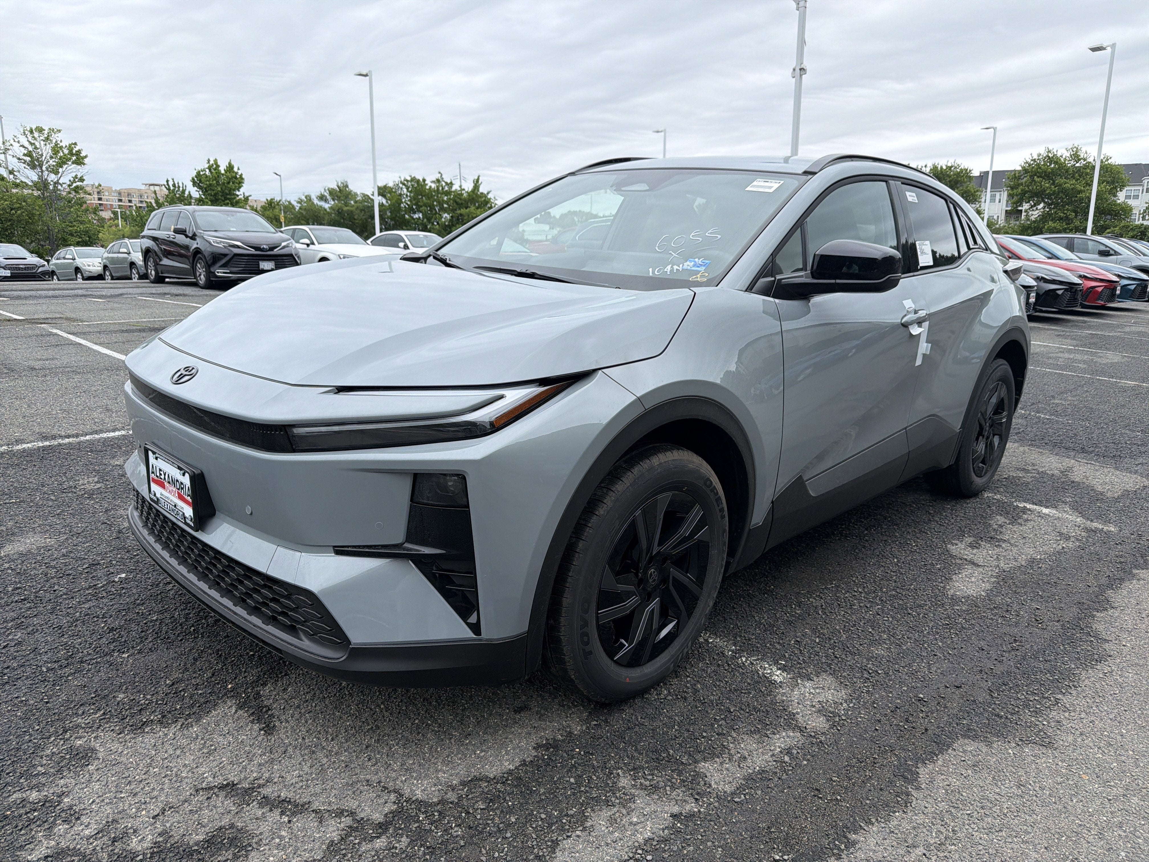 2026 Toyota C-HR SE