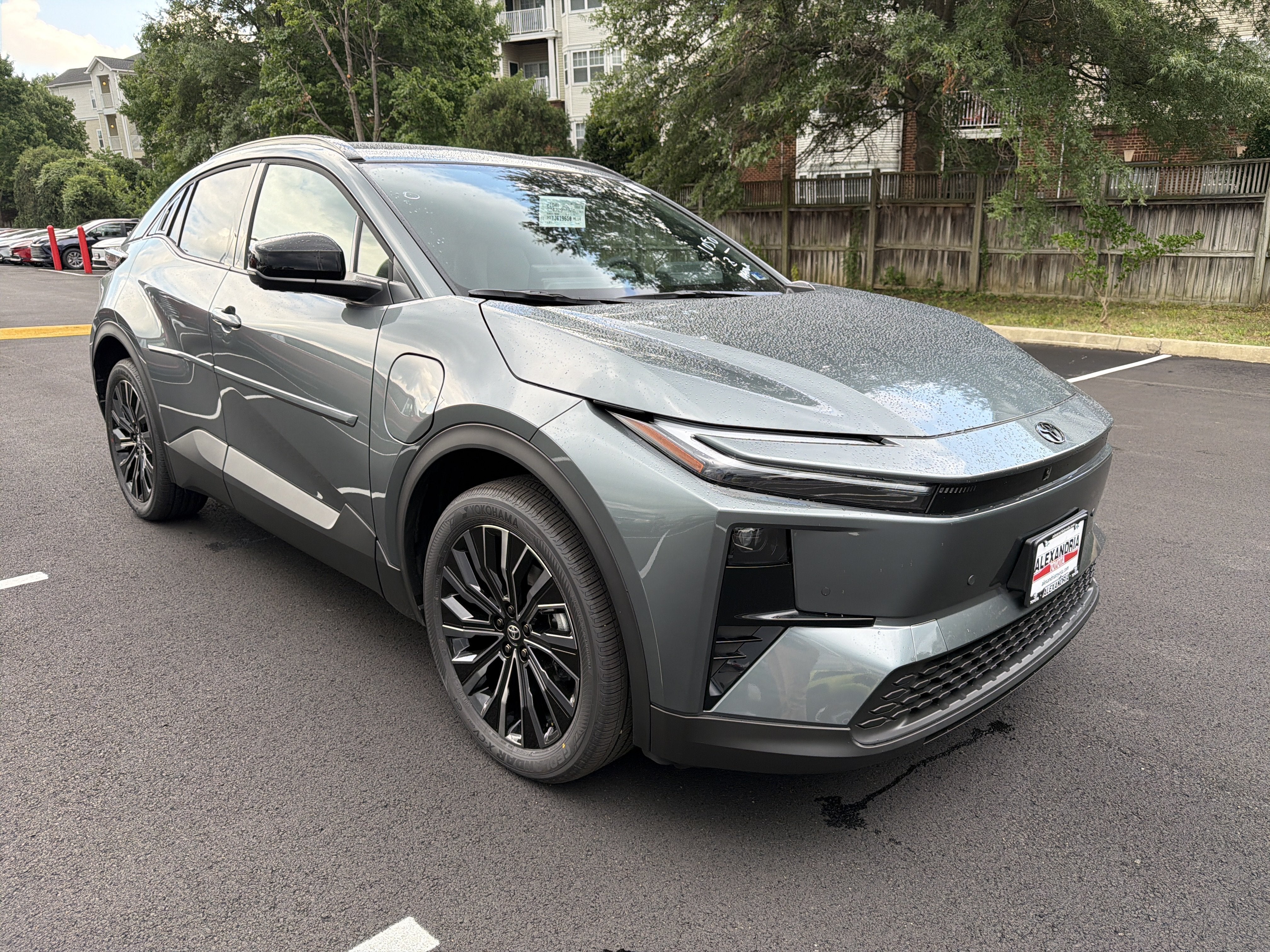 2026 Toyota C-HR XSE