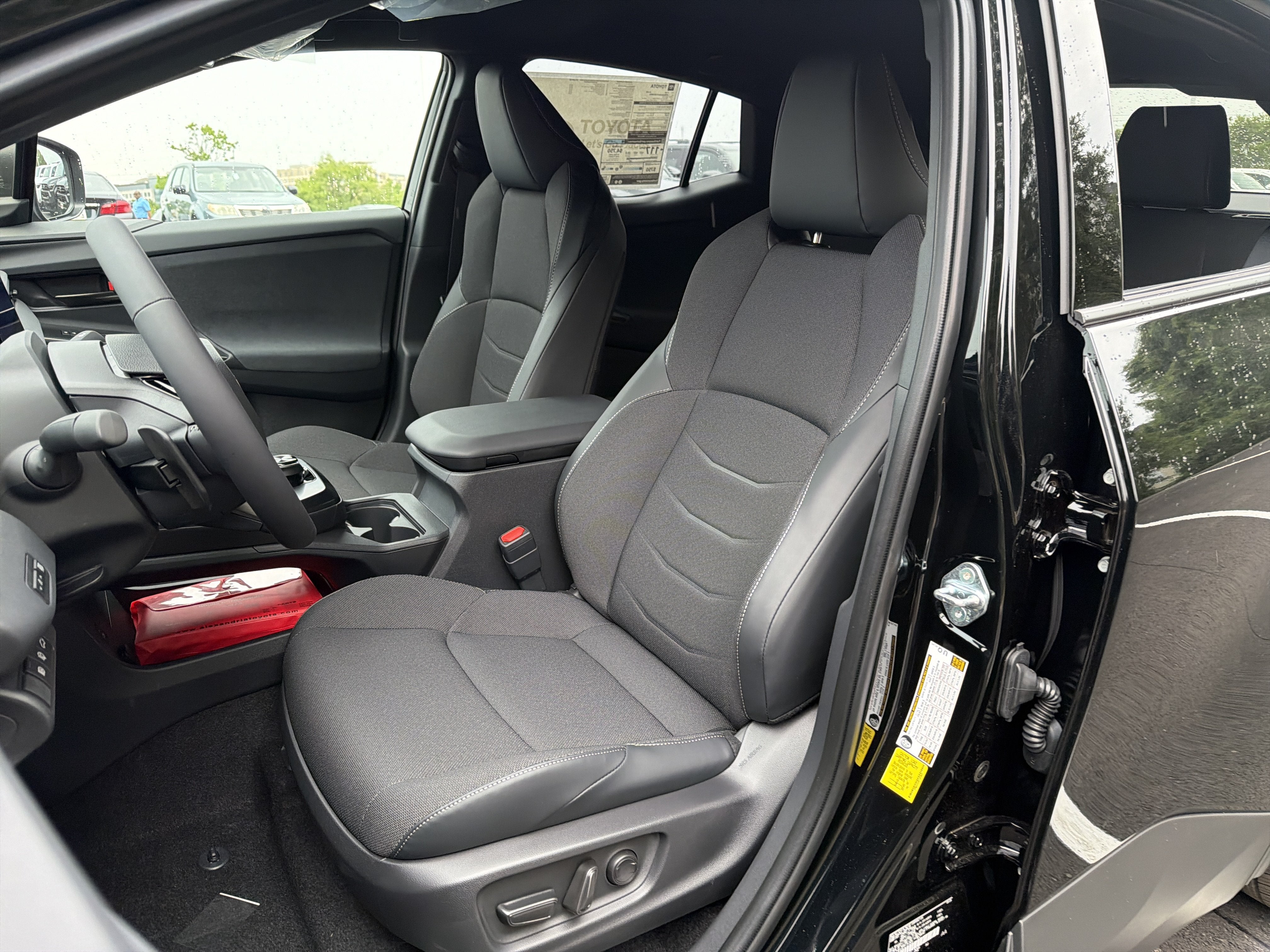 2026 Toyota C-HR SE