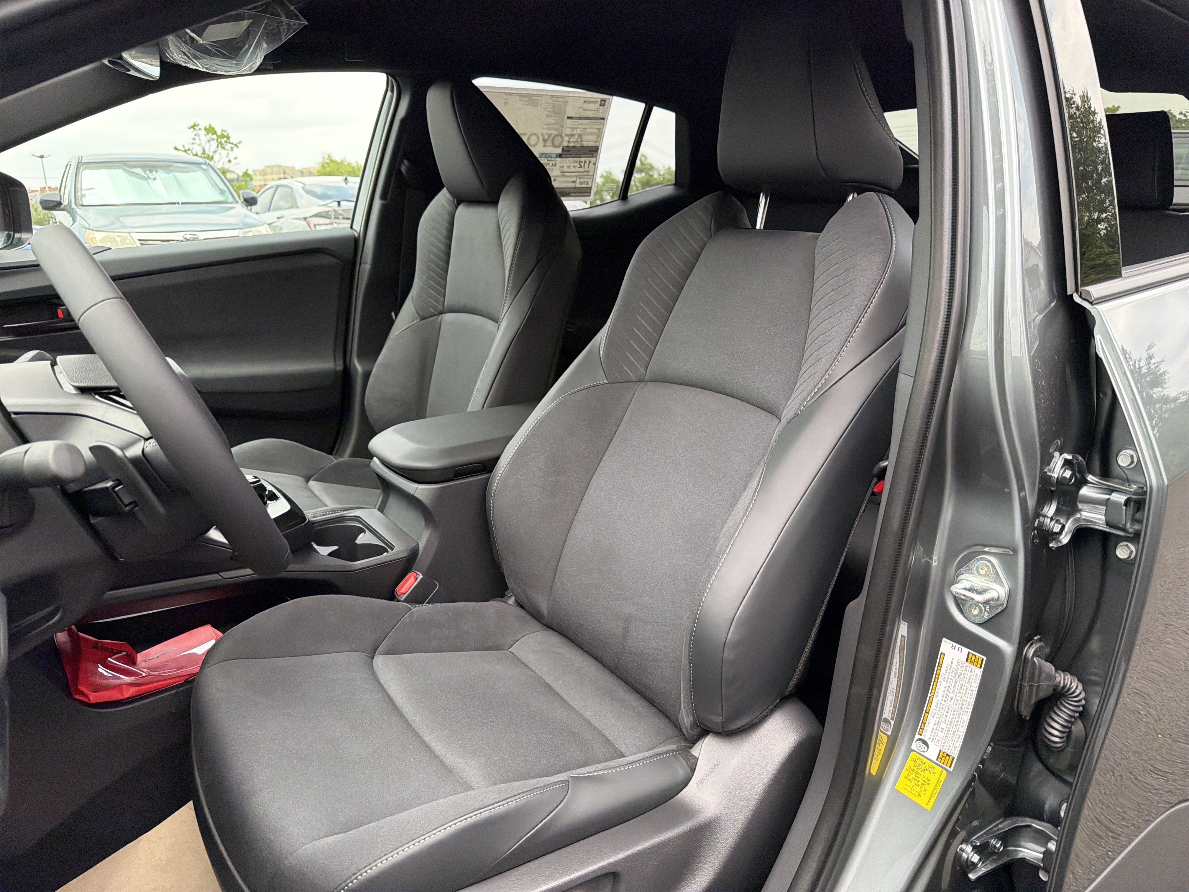 2026 Toyota C-HR XSE