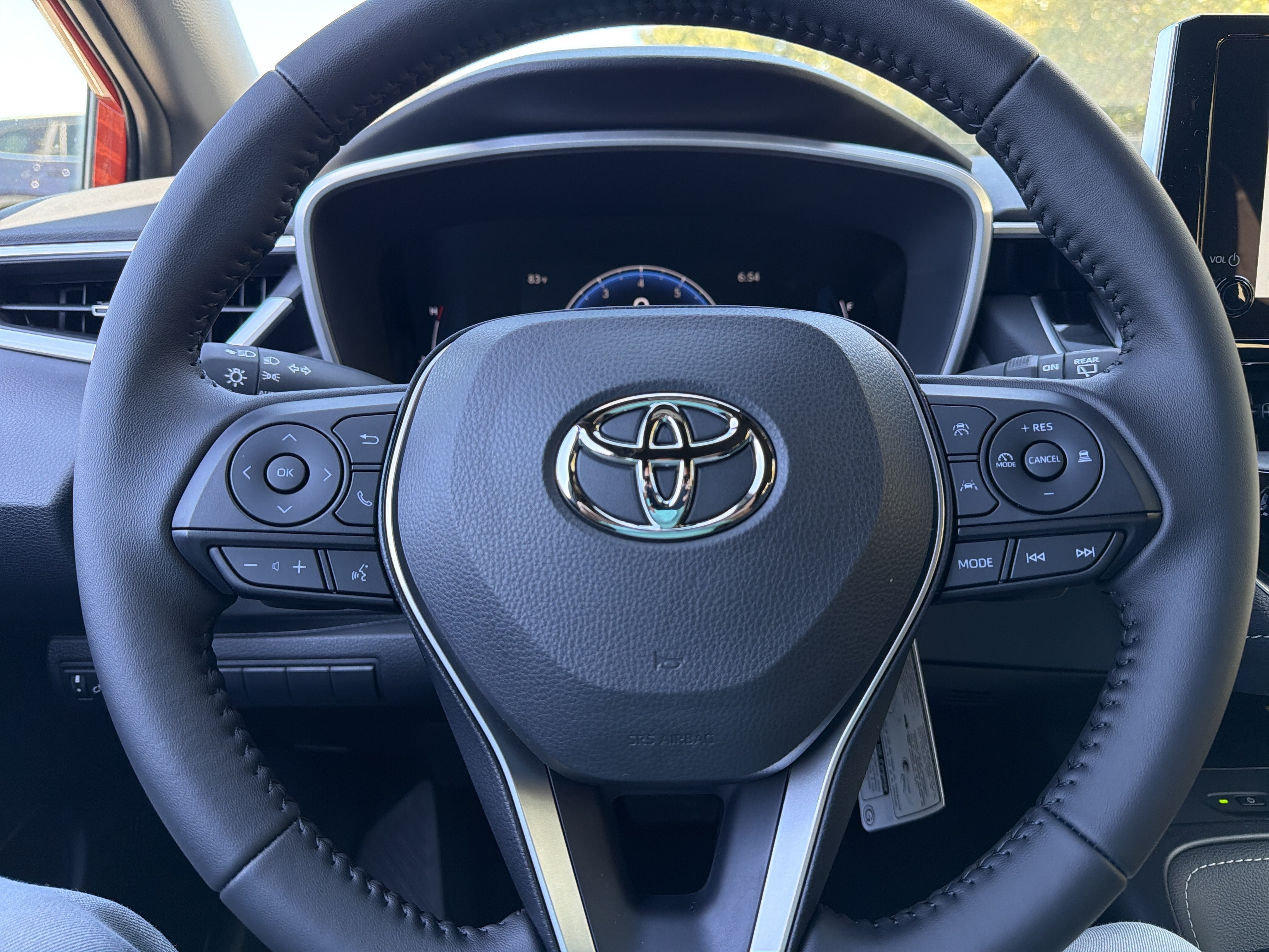 2027 Toyota Corolla Hatchback SE