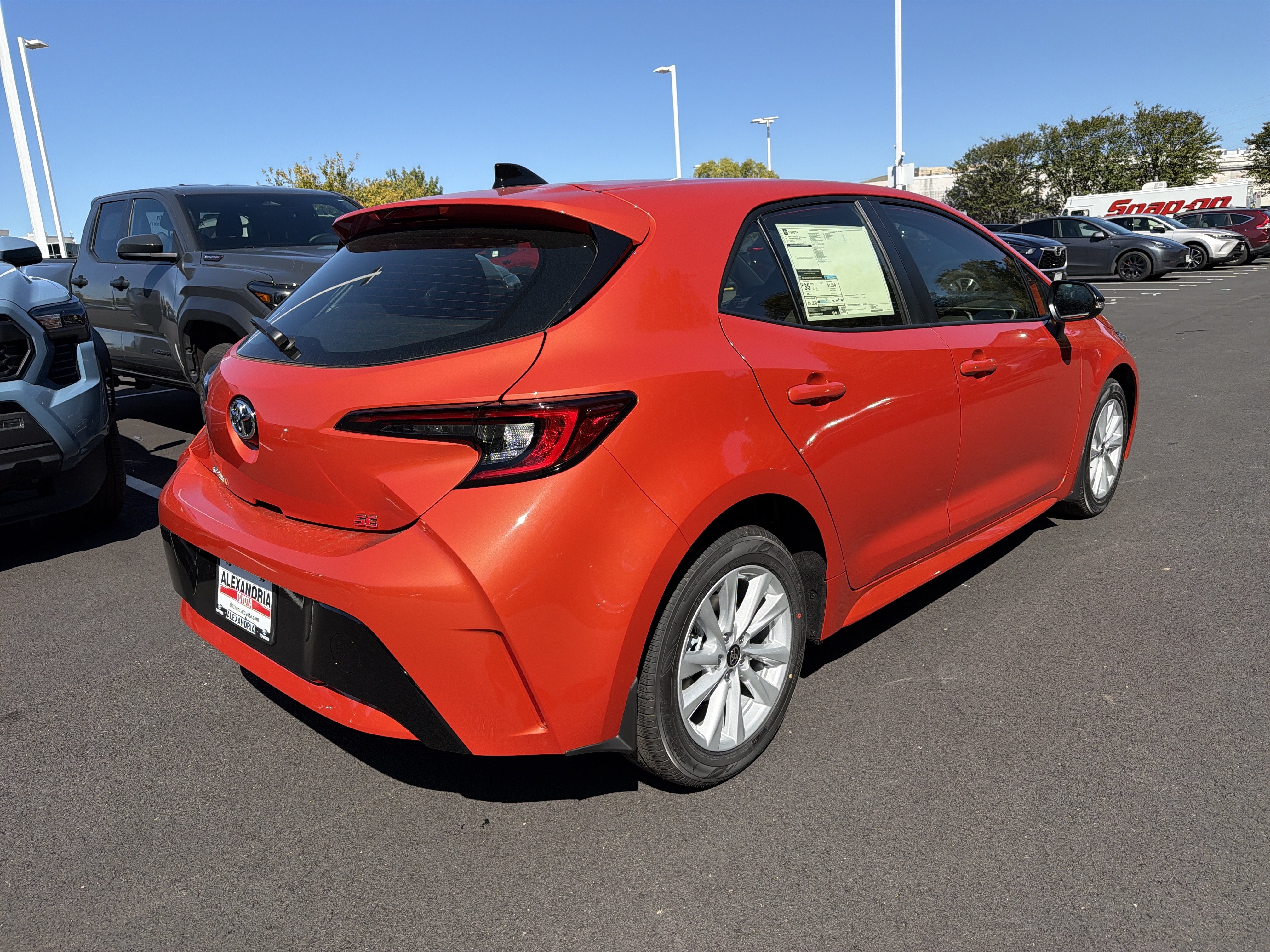 2027 Toyota Corolla Hatchback SE