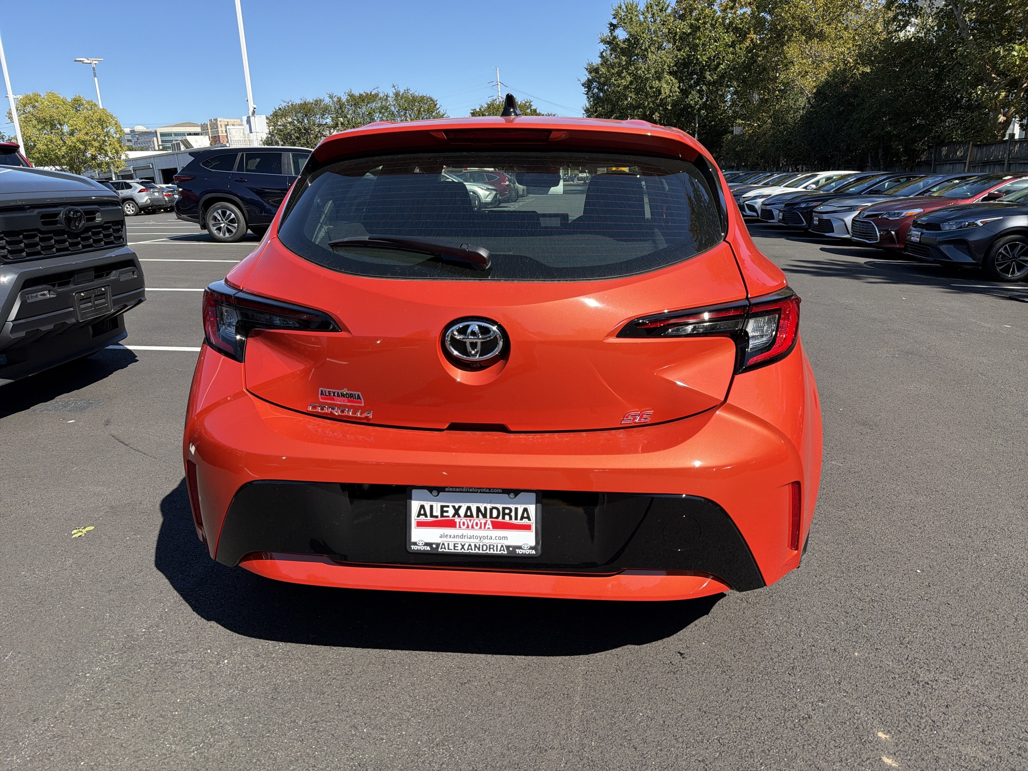 2027 Toyota Corolla Hatchback SE