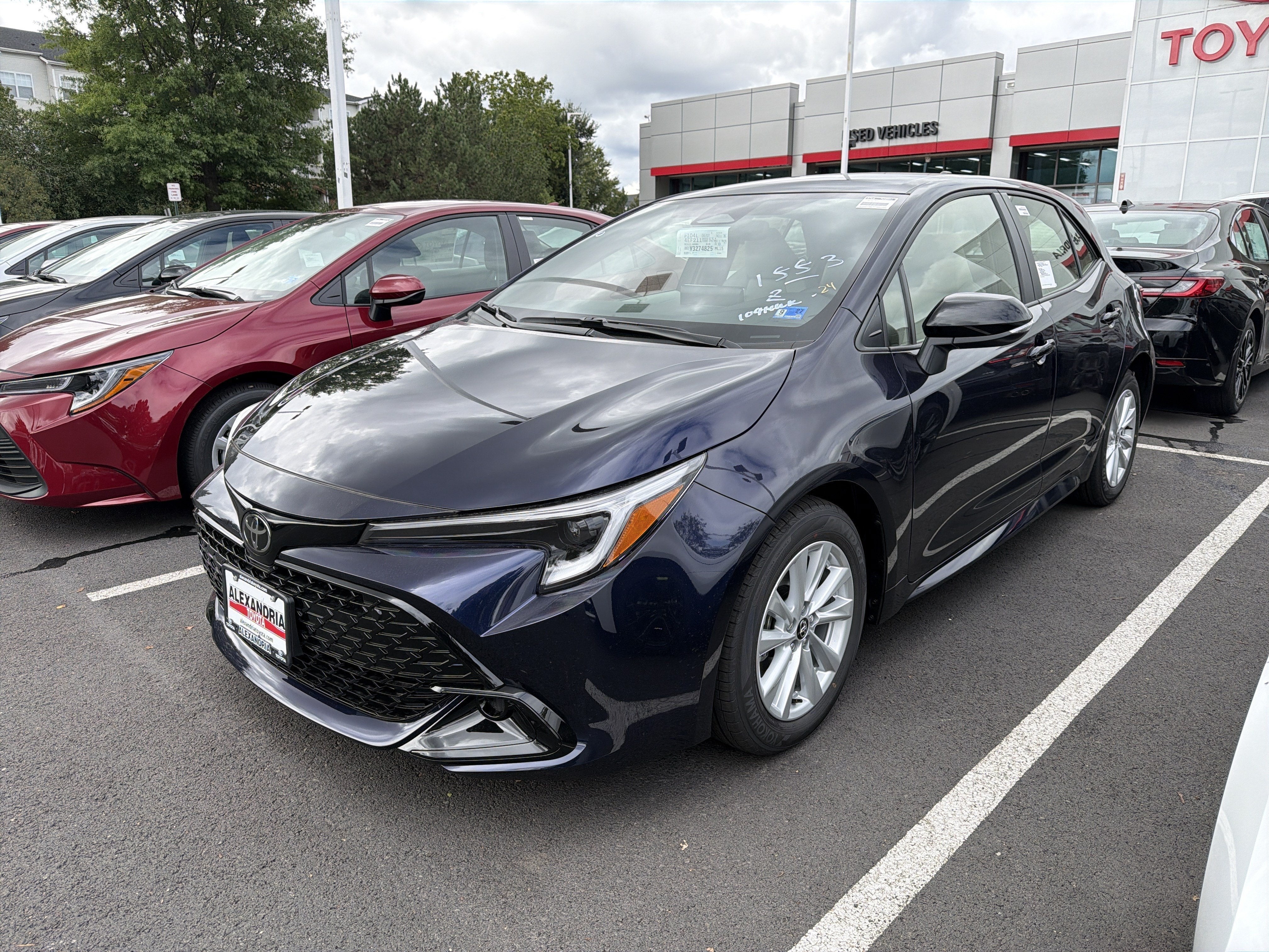 2027 Toyota Corolla Hatchback SE