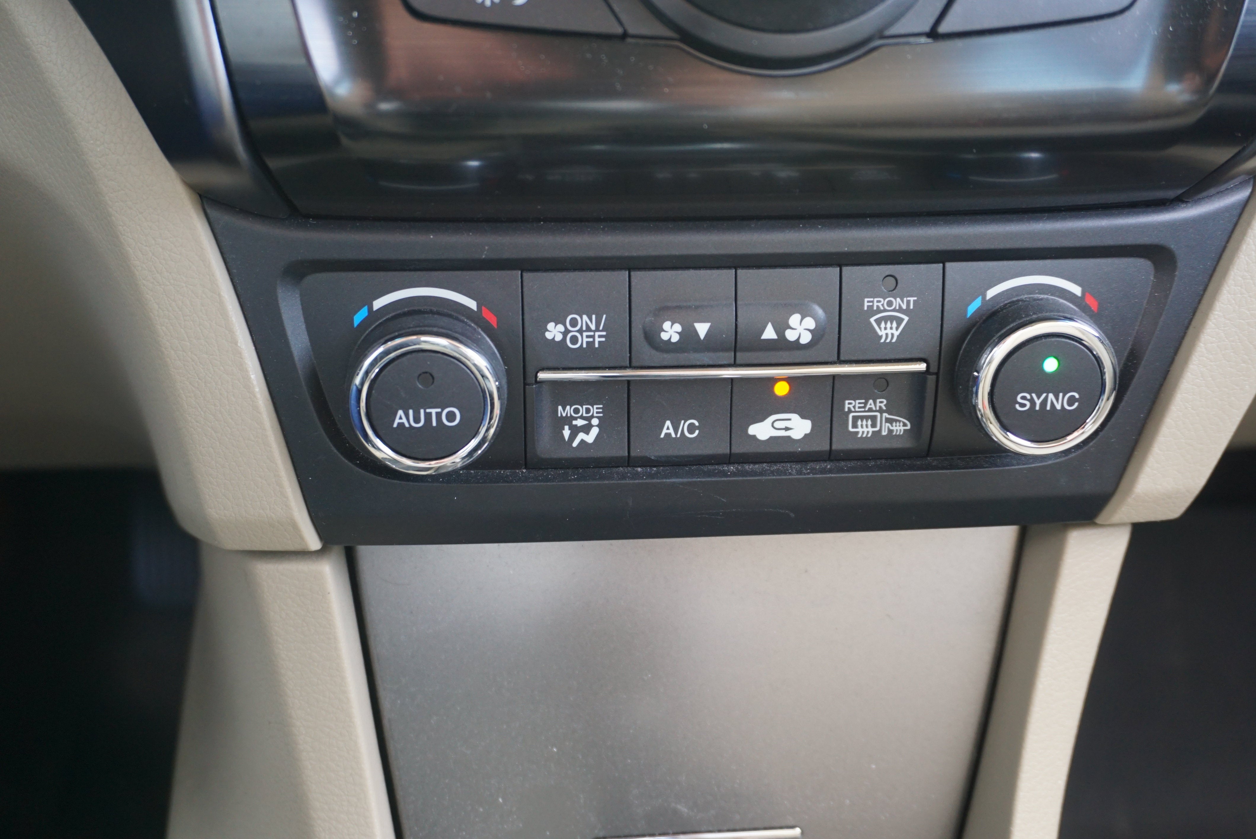 2015 Acura ILX Tech Pkg