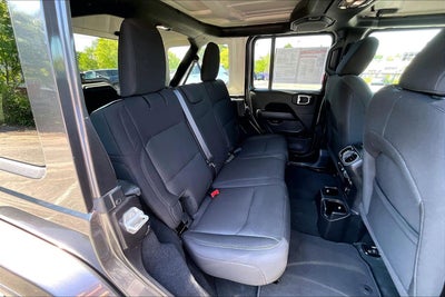 2022 Jeep Wrangler Unlimited Sahara