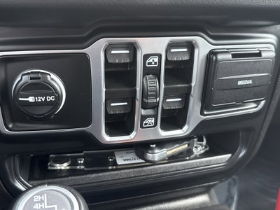 2025 Jeep Gladiator High Tide