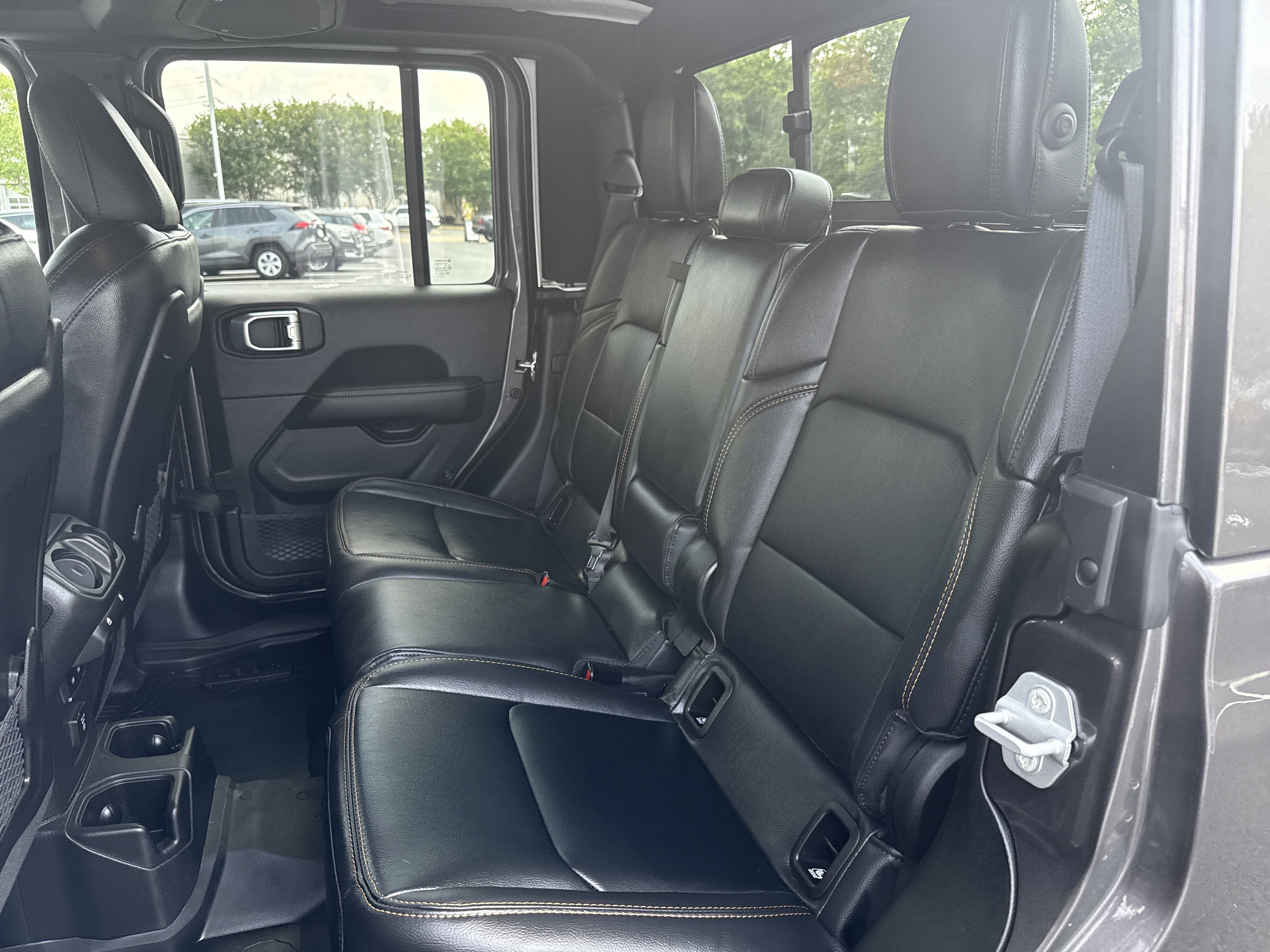 2025 Jeep Gladiator High Tide