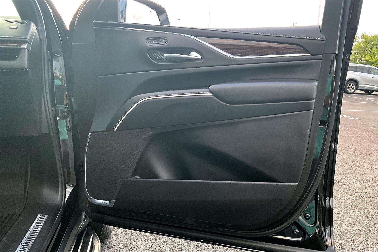 2023 Cadillac Escalade ESV 4WD Premium Luxury