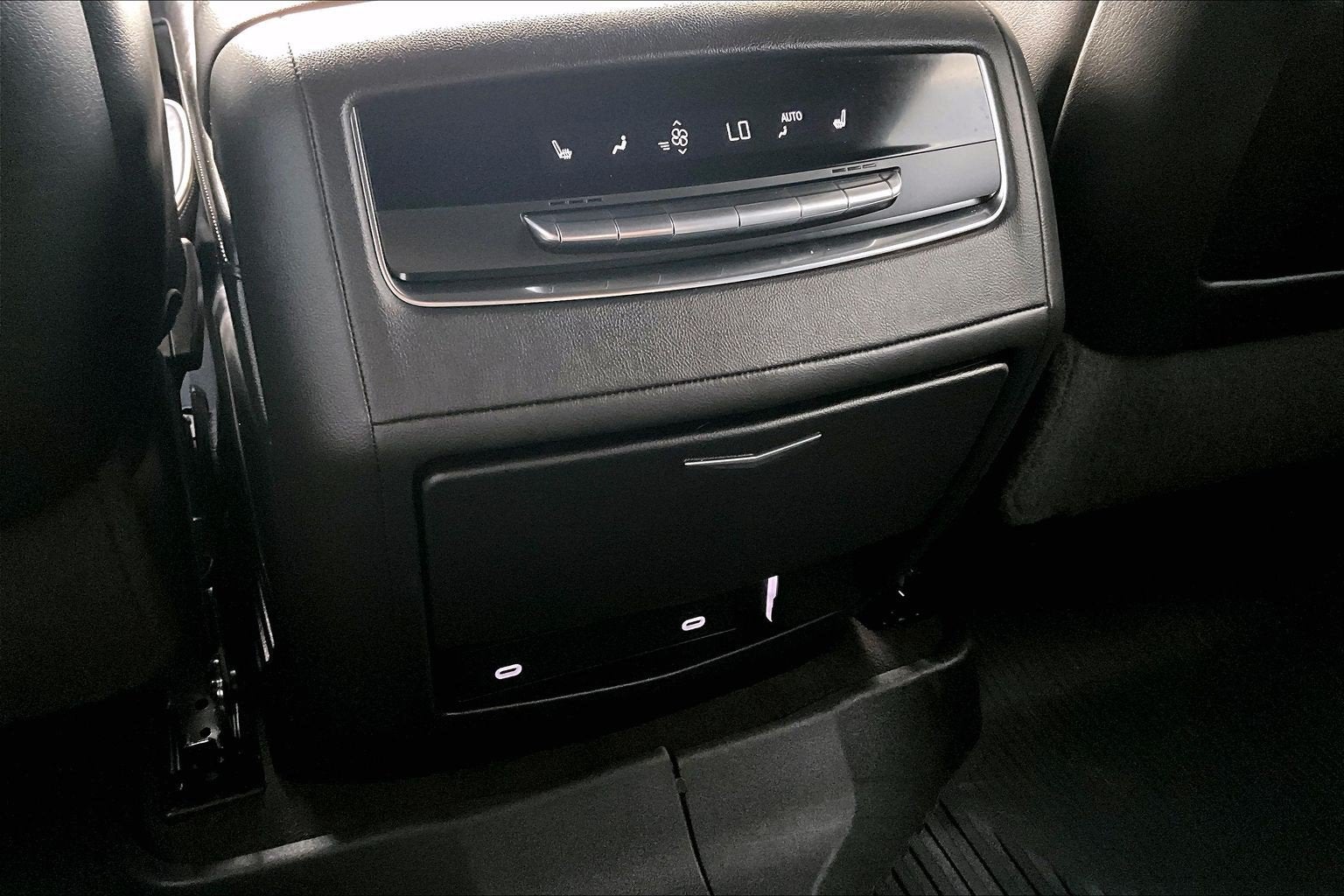 2023 Cadillac Escalade ESV 4WD Premium Luxury