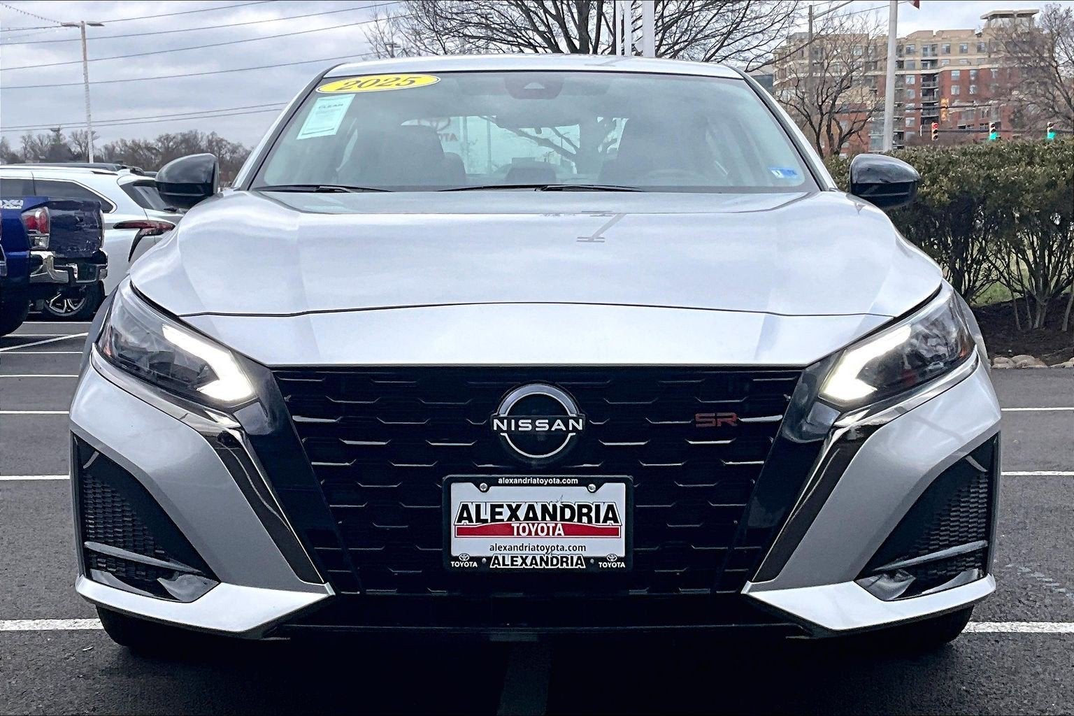 2025 Nissan Altima SR