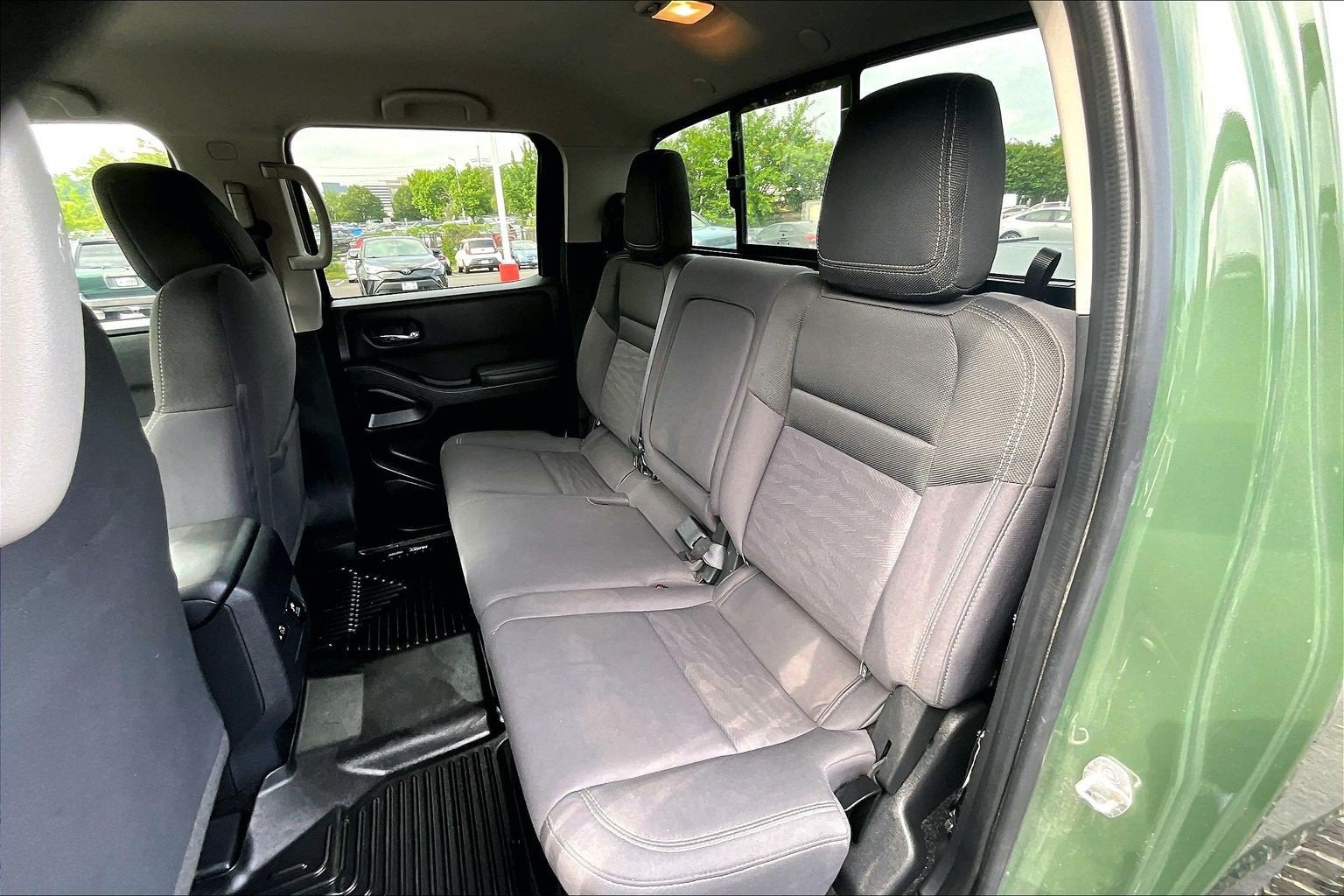 2023 Nissan Frontier SV