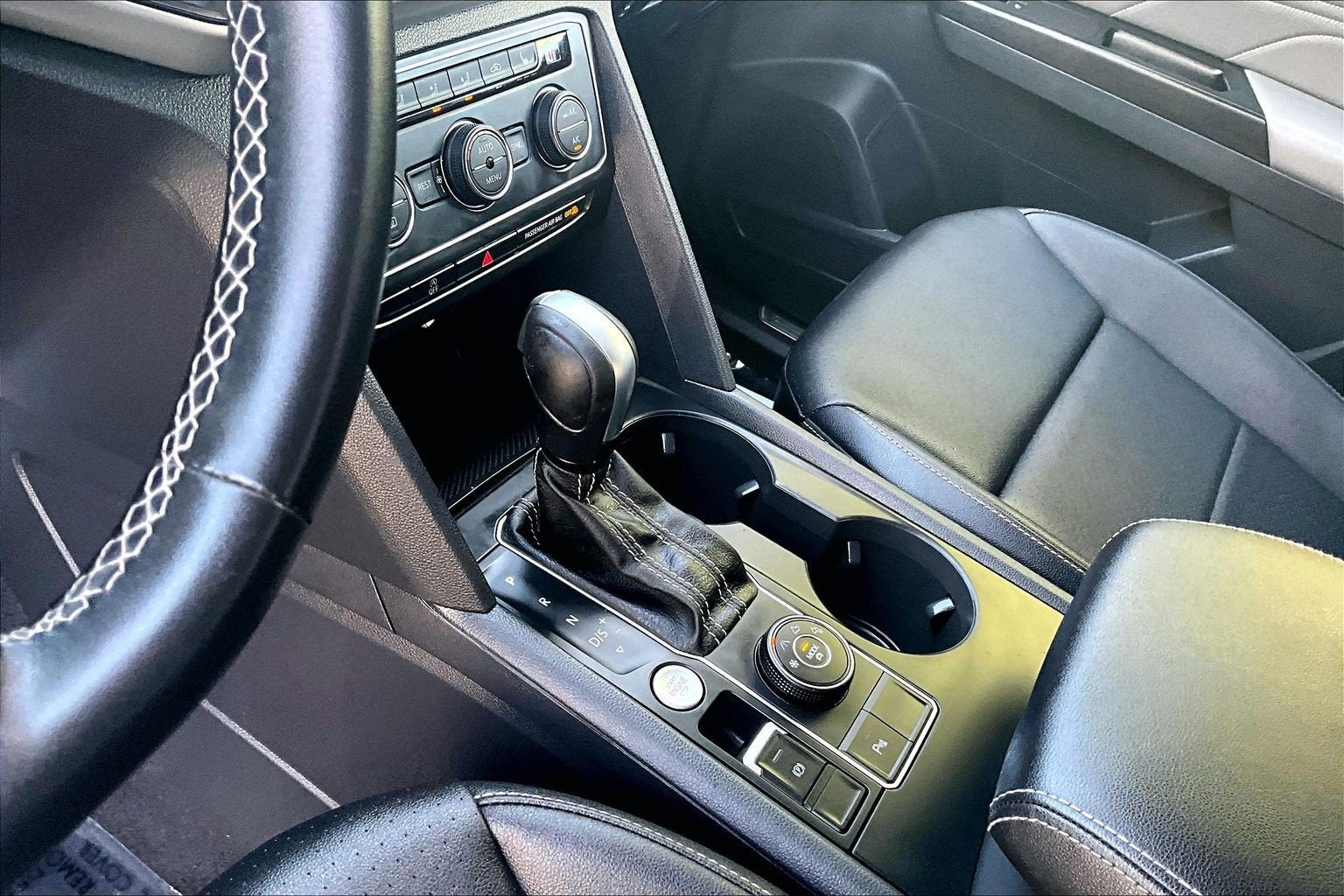 2021 Volkswagen Atlas 3.6L V6 SE w/Technology