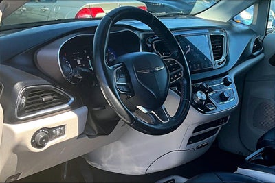 2019 Chrysler Pacifica Touring L Plus