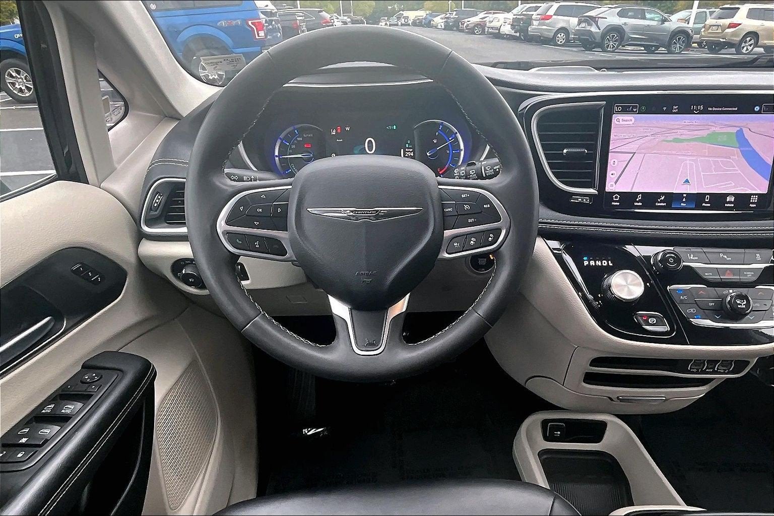 2024 Chrysler Pacifica Hybrid Select