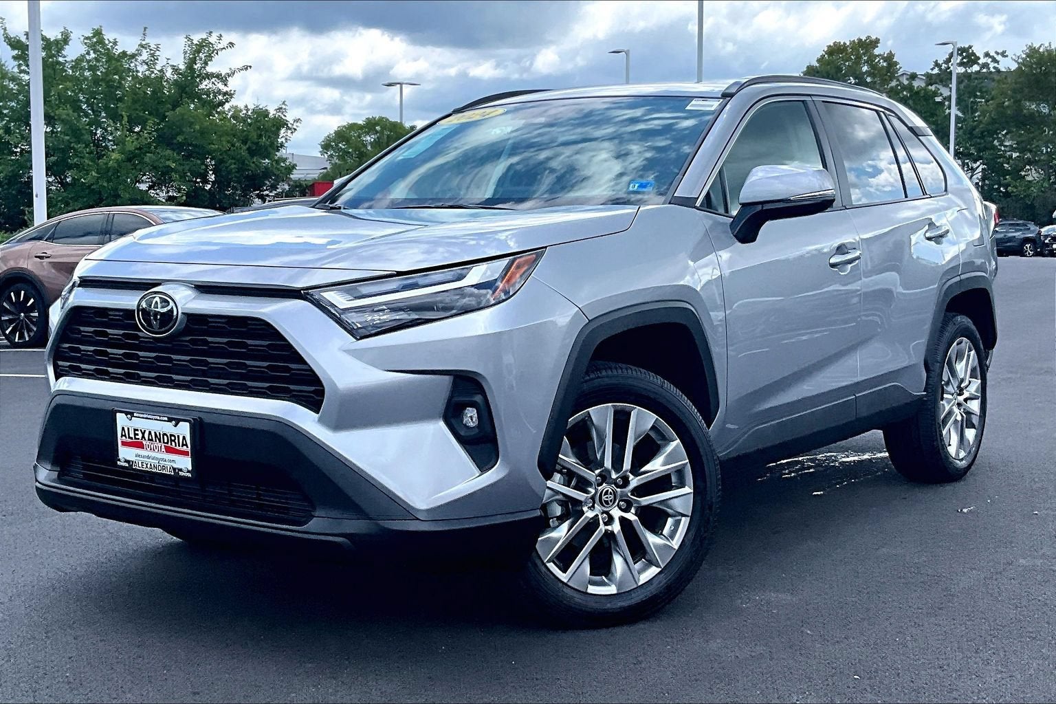 2024 Toyota RAV4 XLE Premium