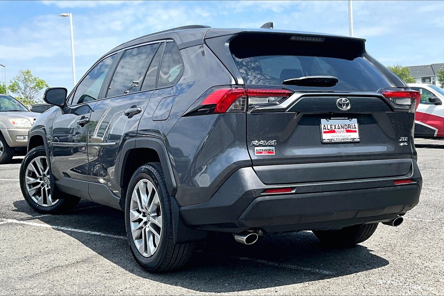 2023 Toyota RAV4 XLE Premium