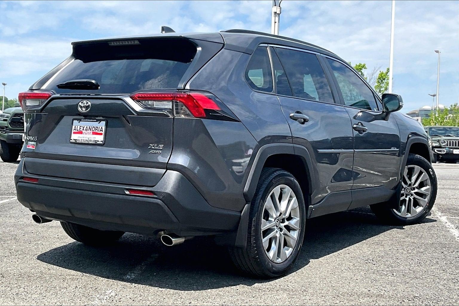 2023 Toyota RAV4 XLE Premium