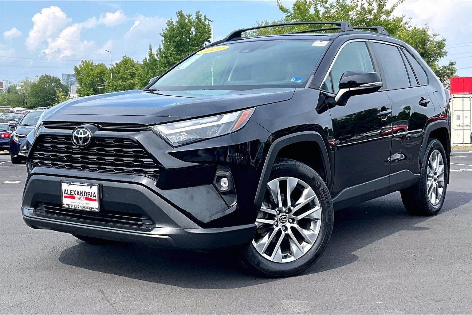 2022 Toyota RAV4 XLE Premium
