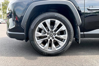 2022 Toyota RAV4 XLE Premium