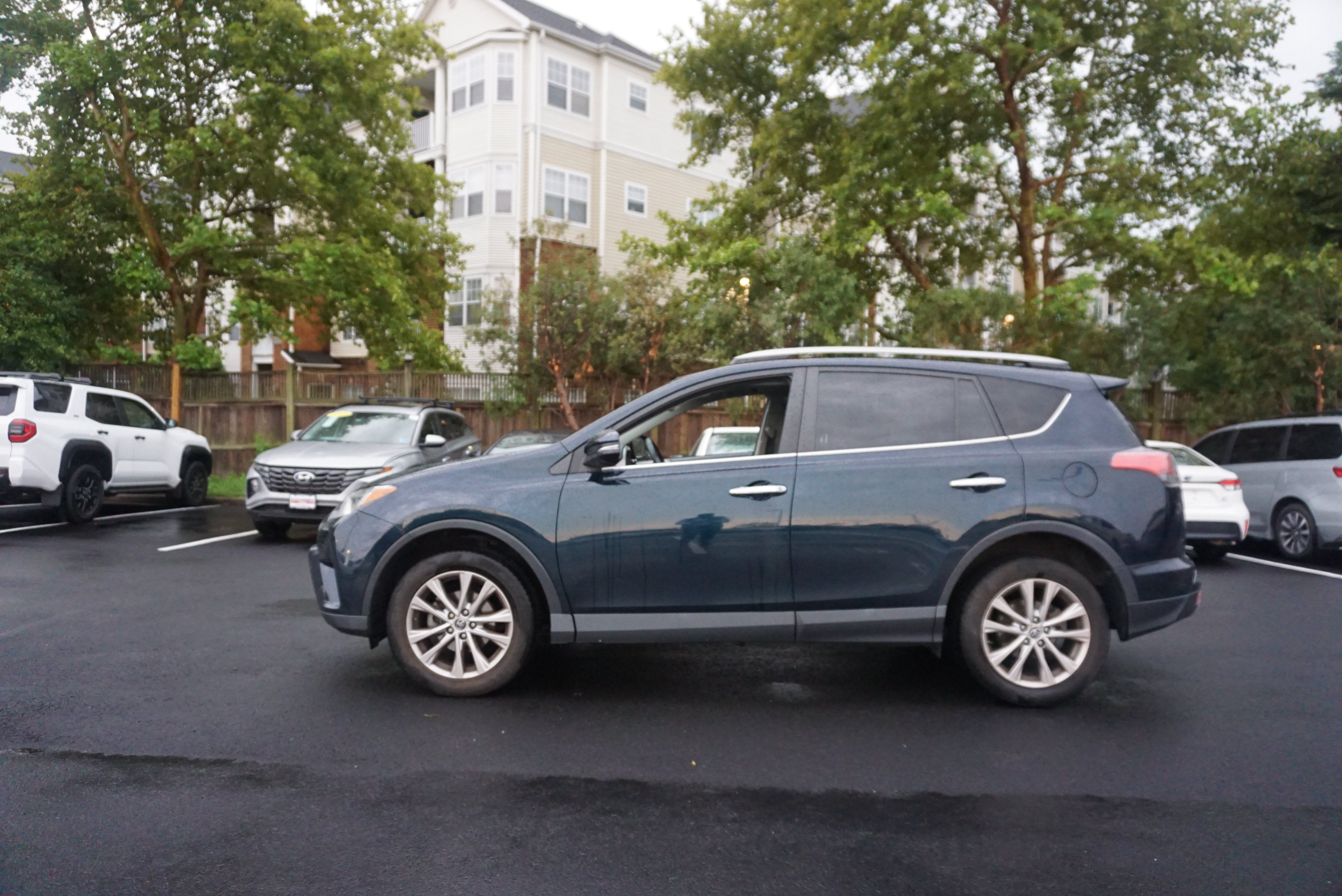 2017 Toyota RAV4 Base
