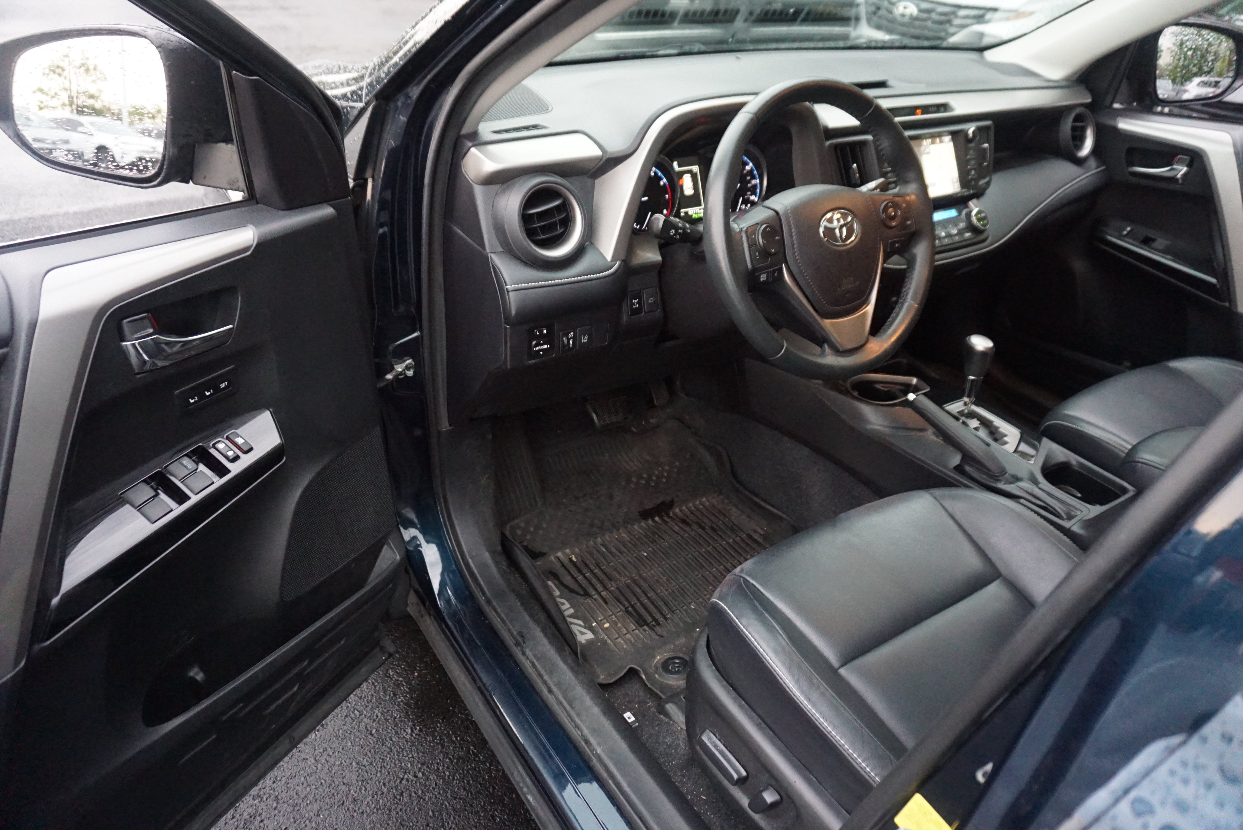 2017 Toyota RAV4 Base
