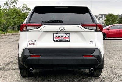 2023 Toyota RAV4 LE