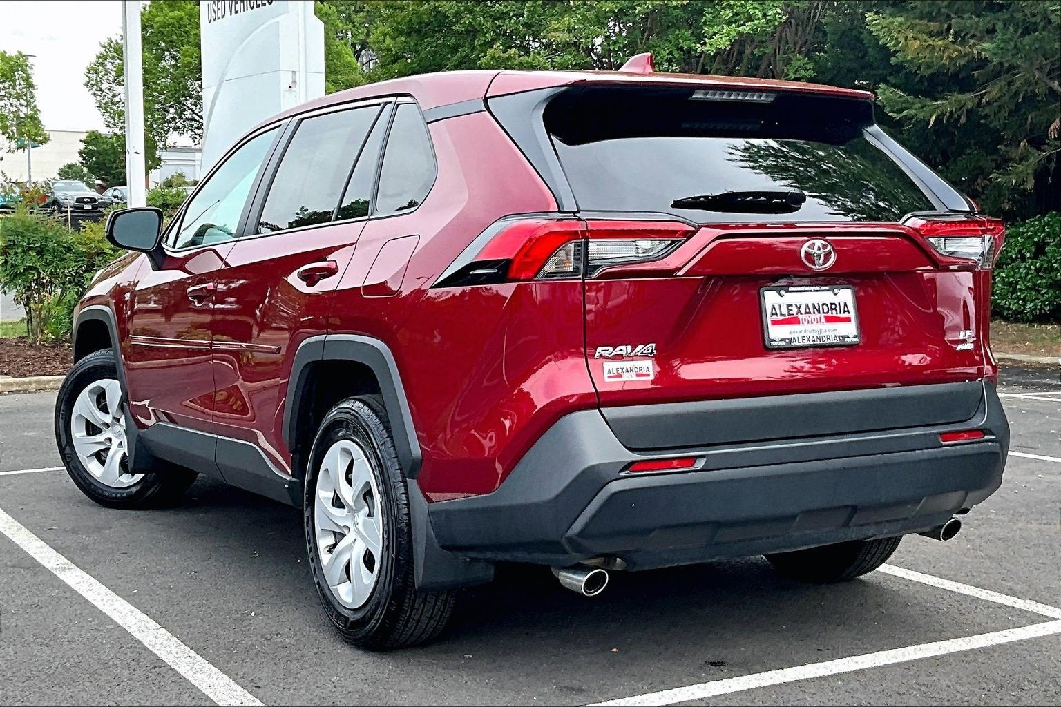 2024 Toyota RAV4 LE