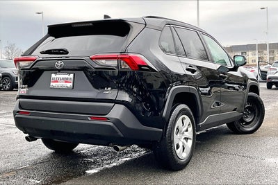 2019 Toyota RAV4 LE