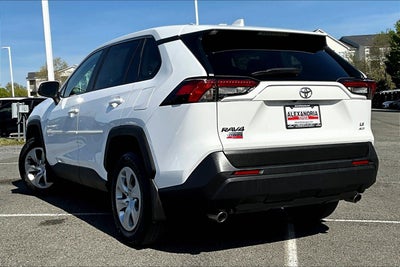 2023 Toyota RAV4 LE