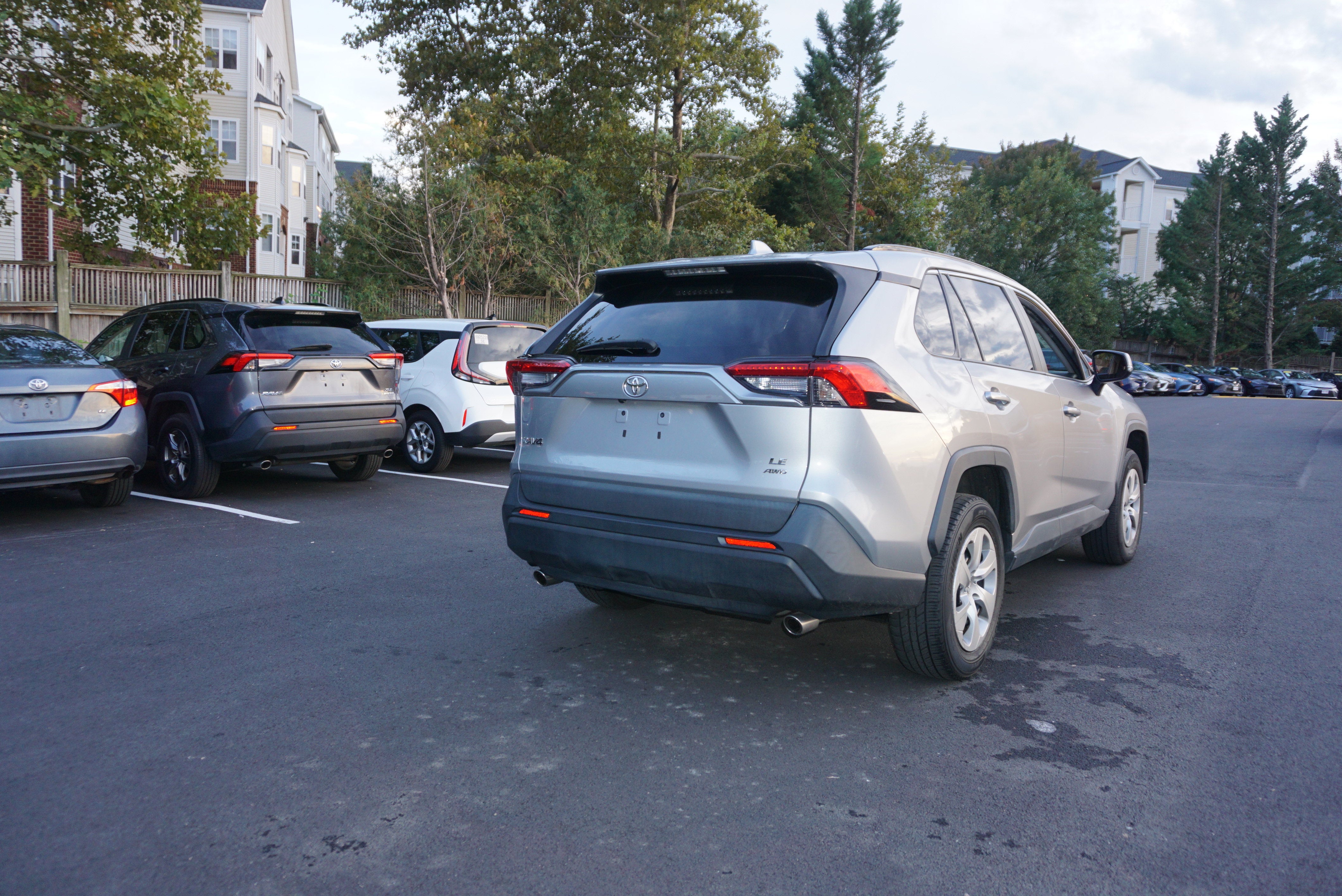 2021 Toyota RAV4 LE