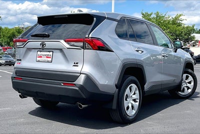 2023 Toyota RAV4 LE