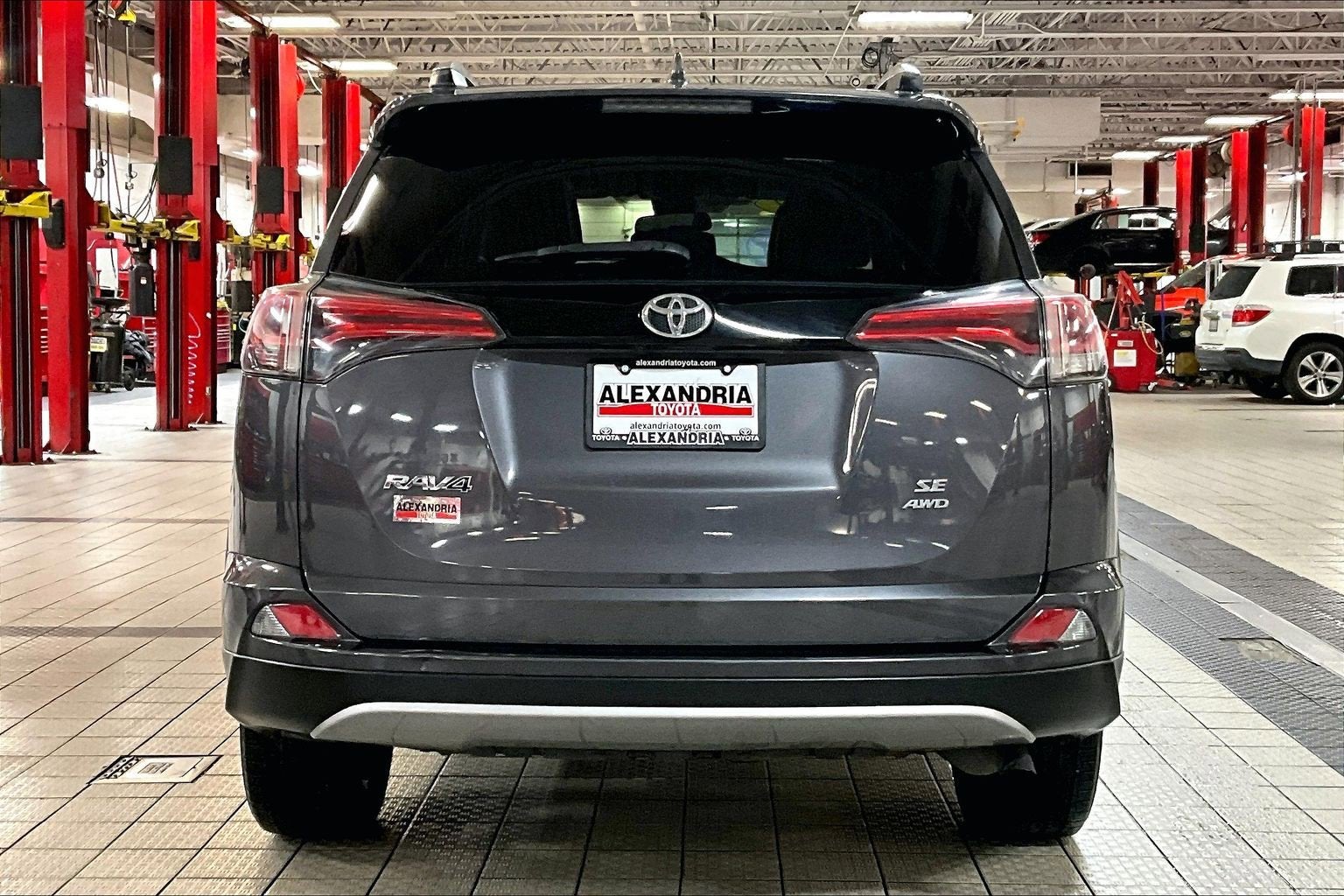 2017 Toyota RAV4 SE
