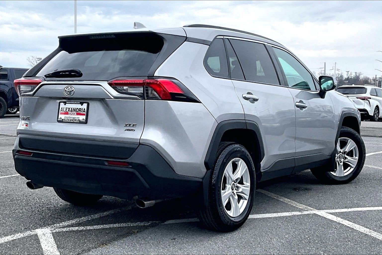 2020 Toyota RAV4 XLE
