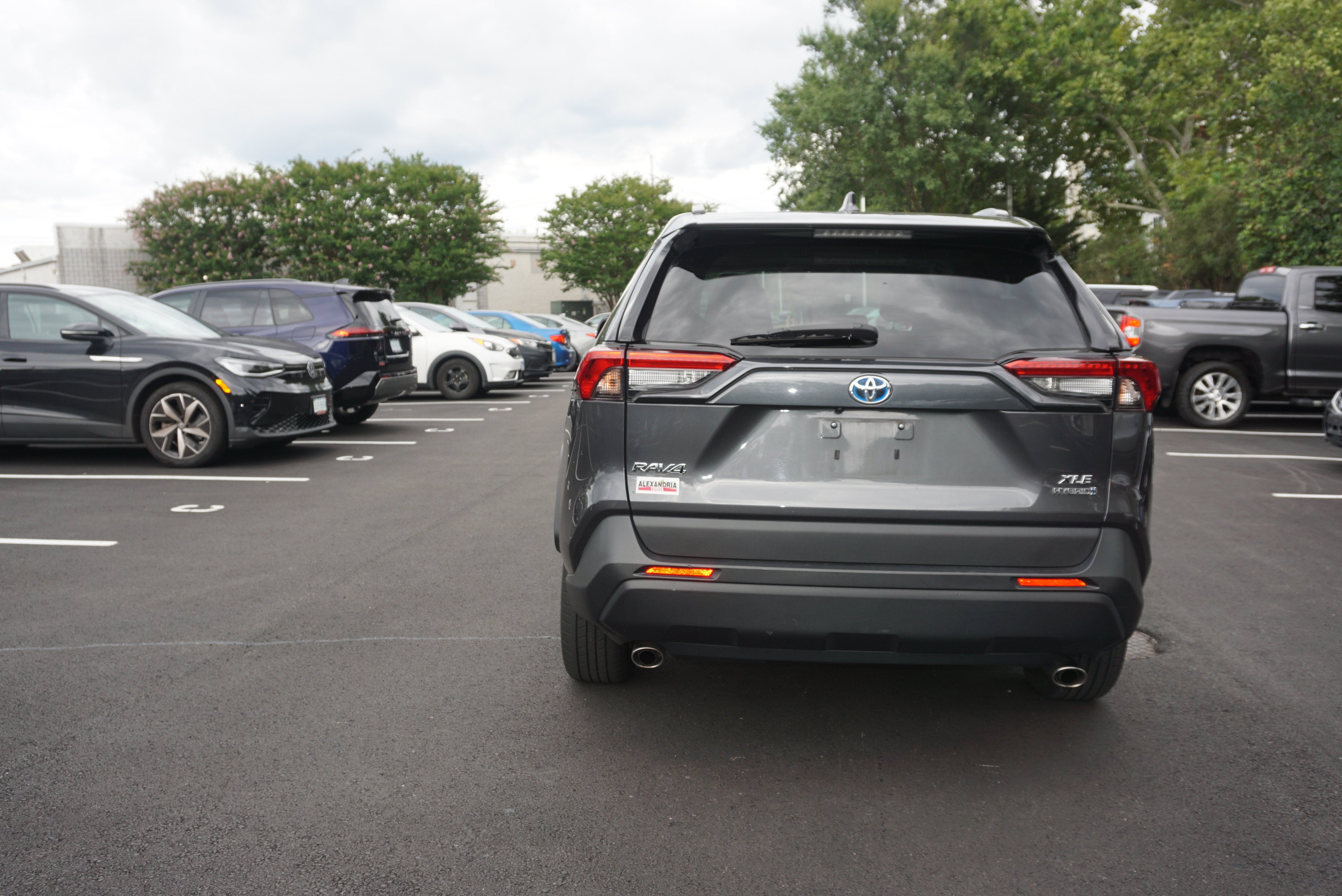 2024 Toyota RAV4 Hybrid XLE