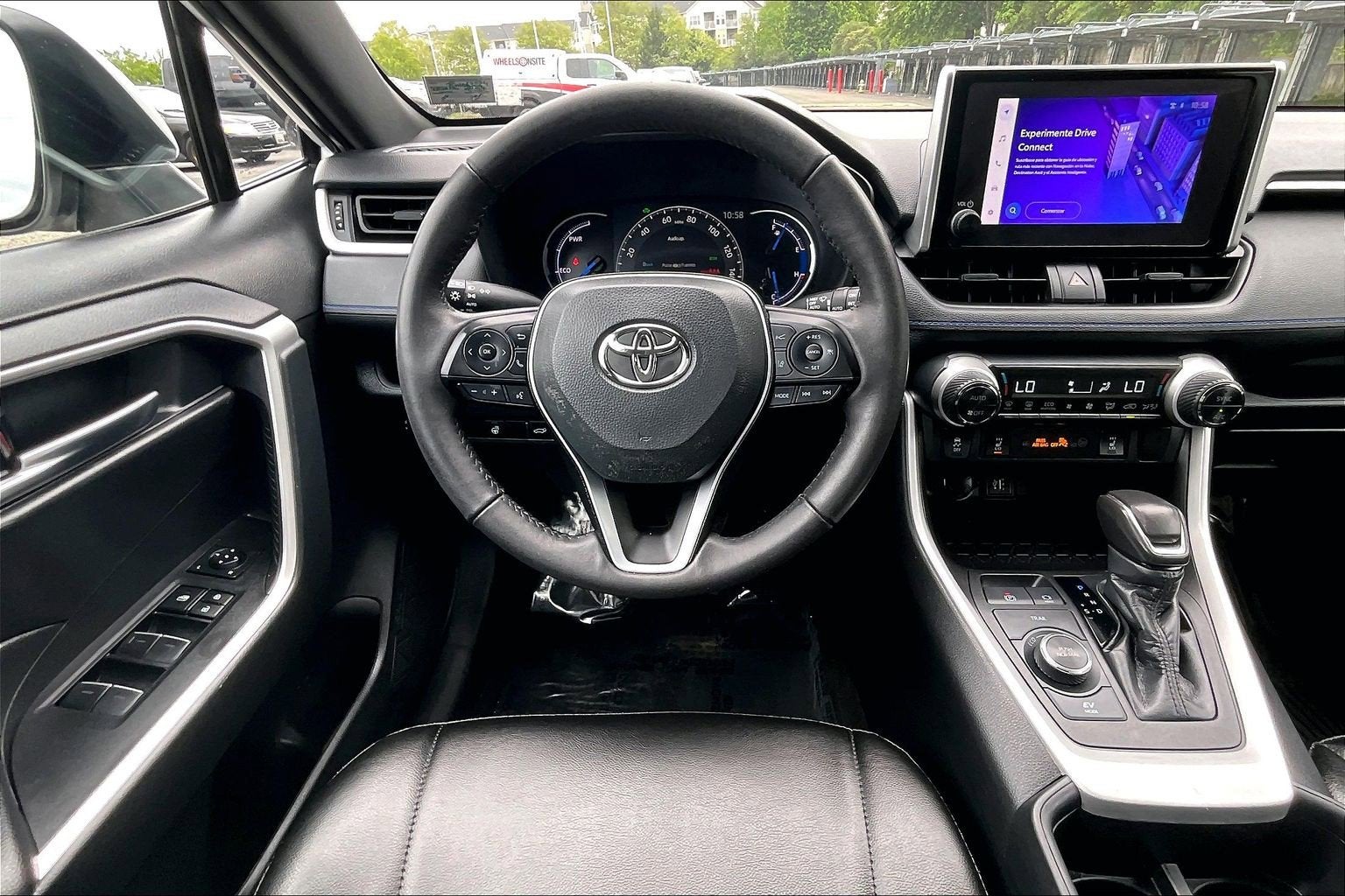 2024 Toyota RAV4 Hybrid SE