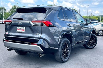 2024 Toyota RAV4 Hybrid SE