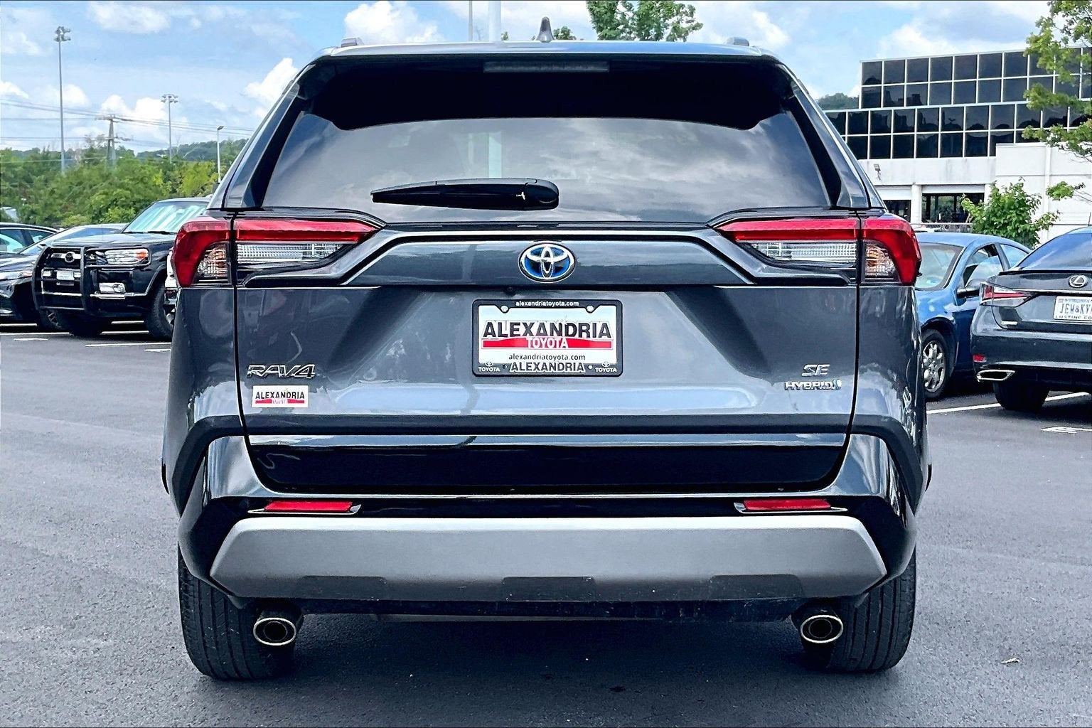 2024 Toyota RAV4 Hybrid SE